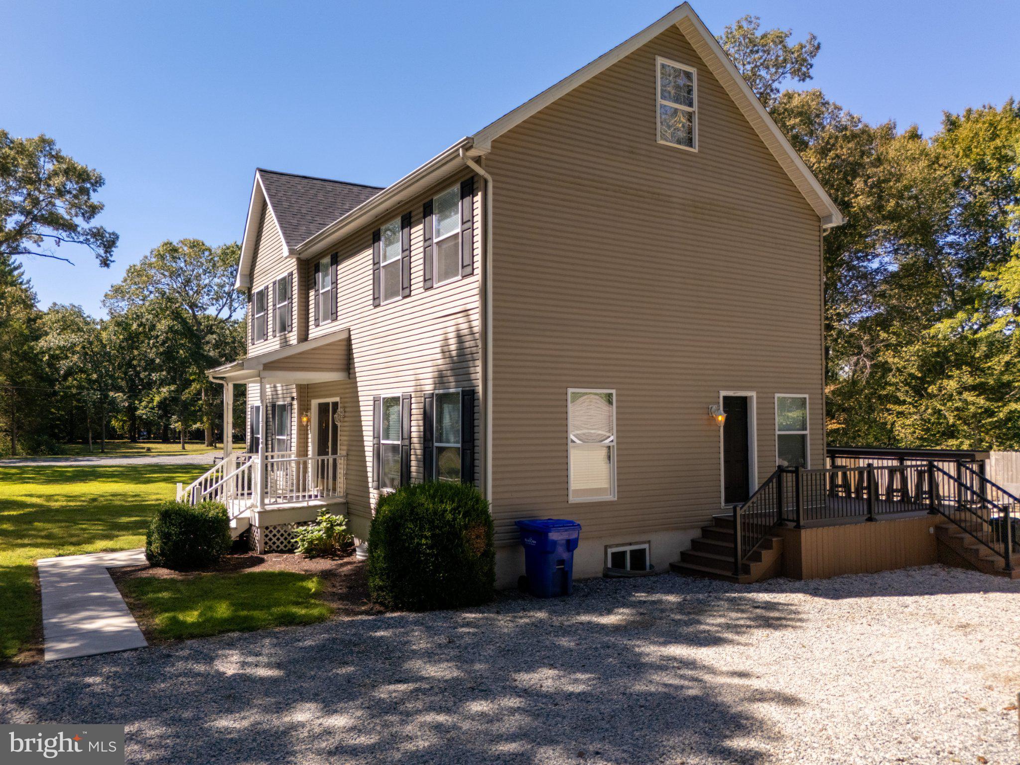 325 RINGS END ROAD