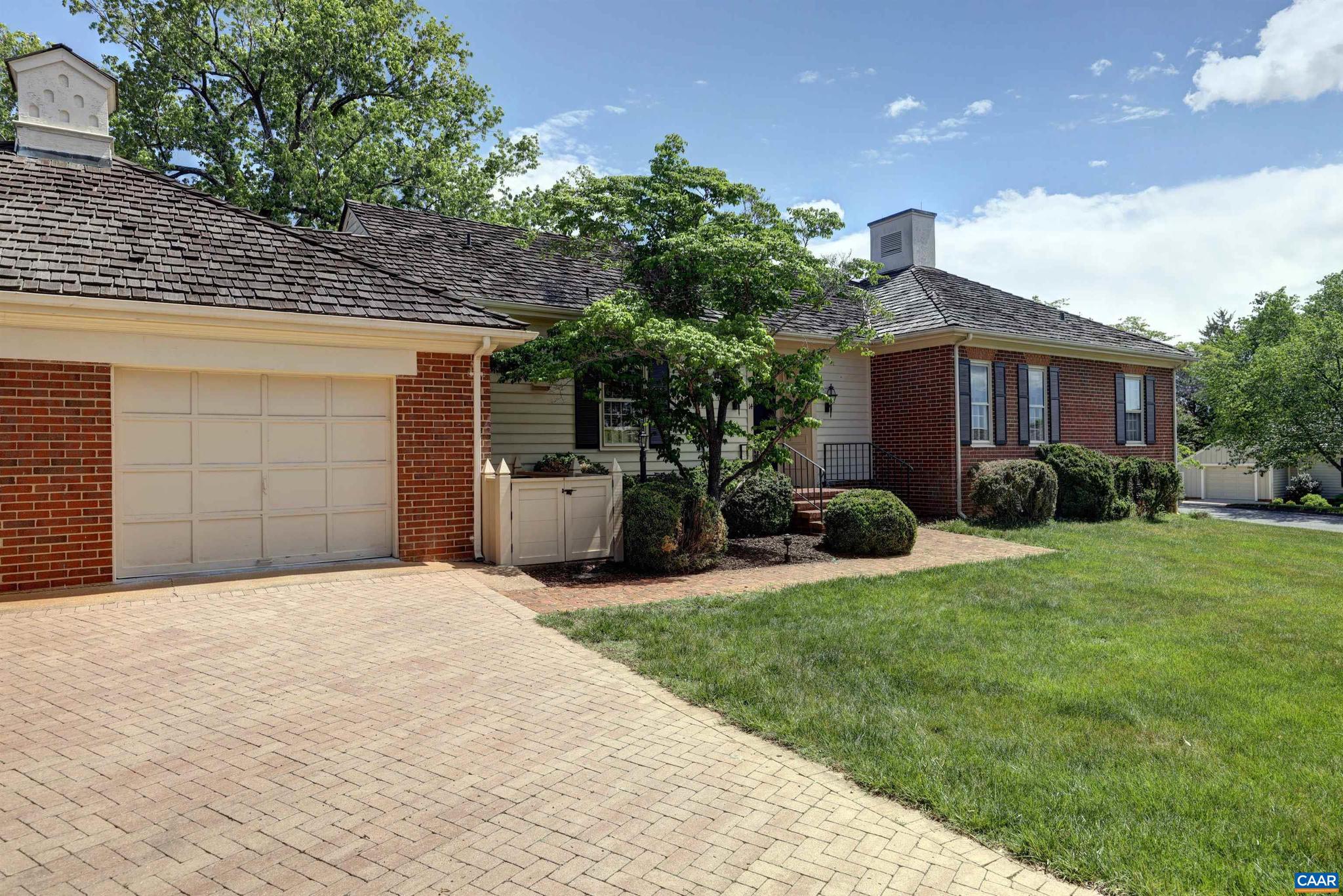 14 EDNAM VILLAGE ST
