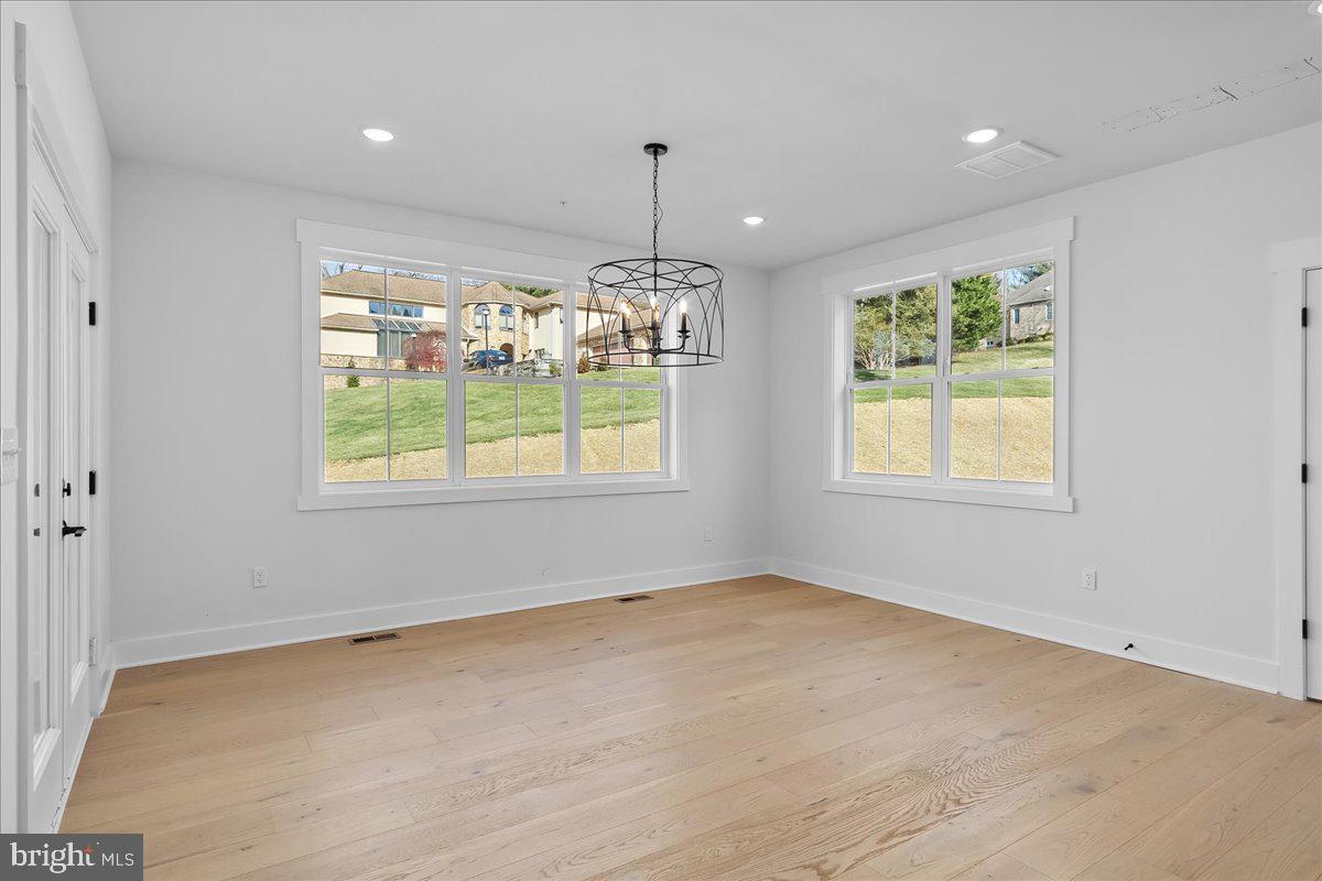 ANTON NORTH - Residential