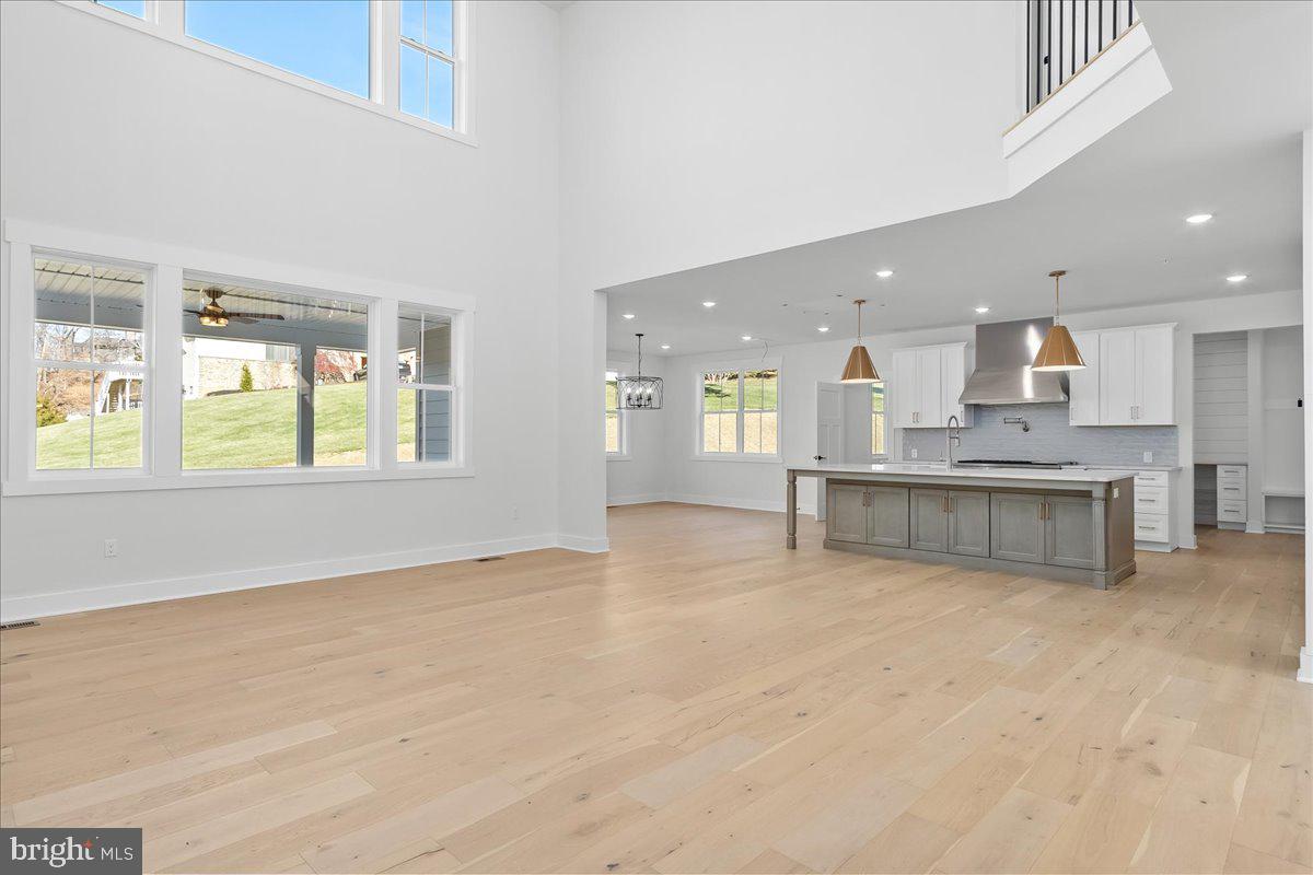 ANTON NORTH - Residential