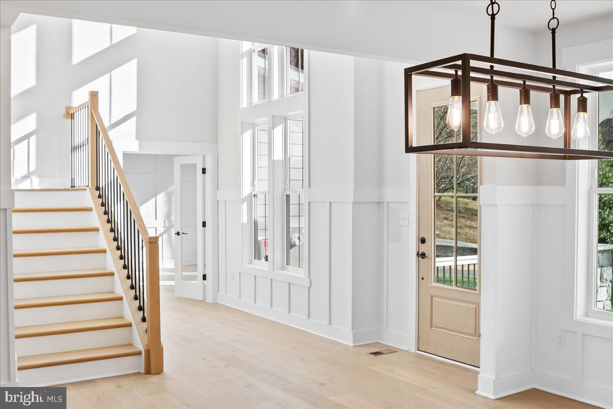 ANTON NORTH - Residential