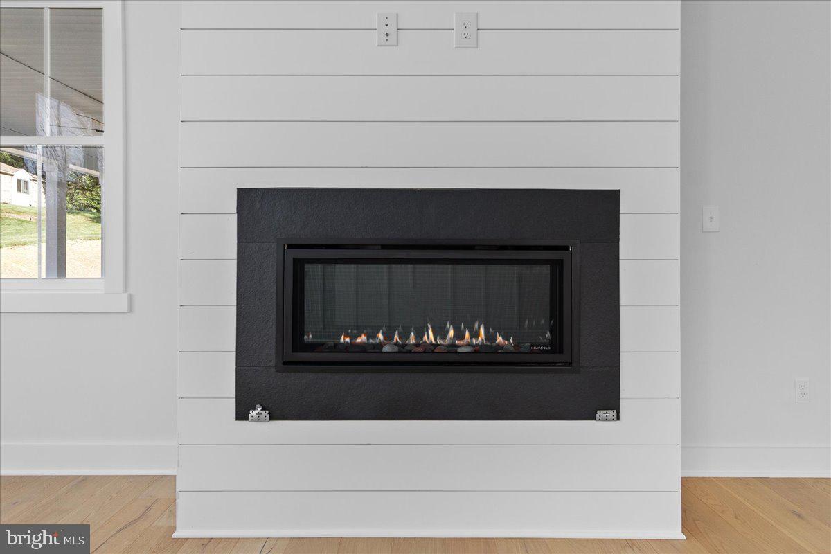 ANTON NORTH - Residential