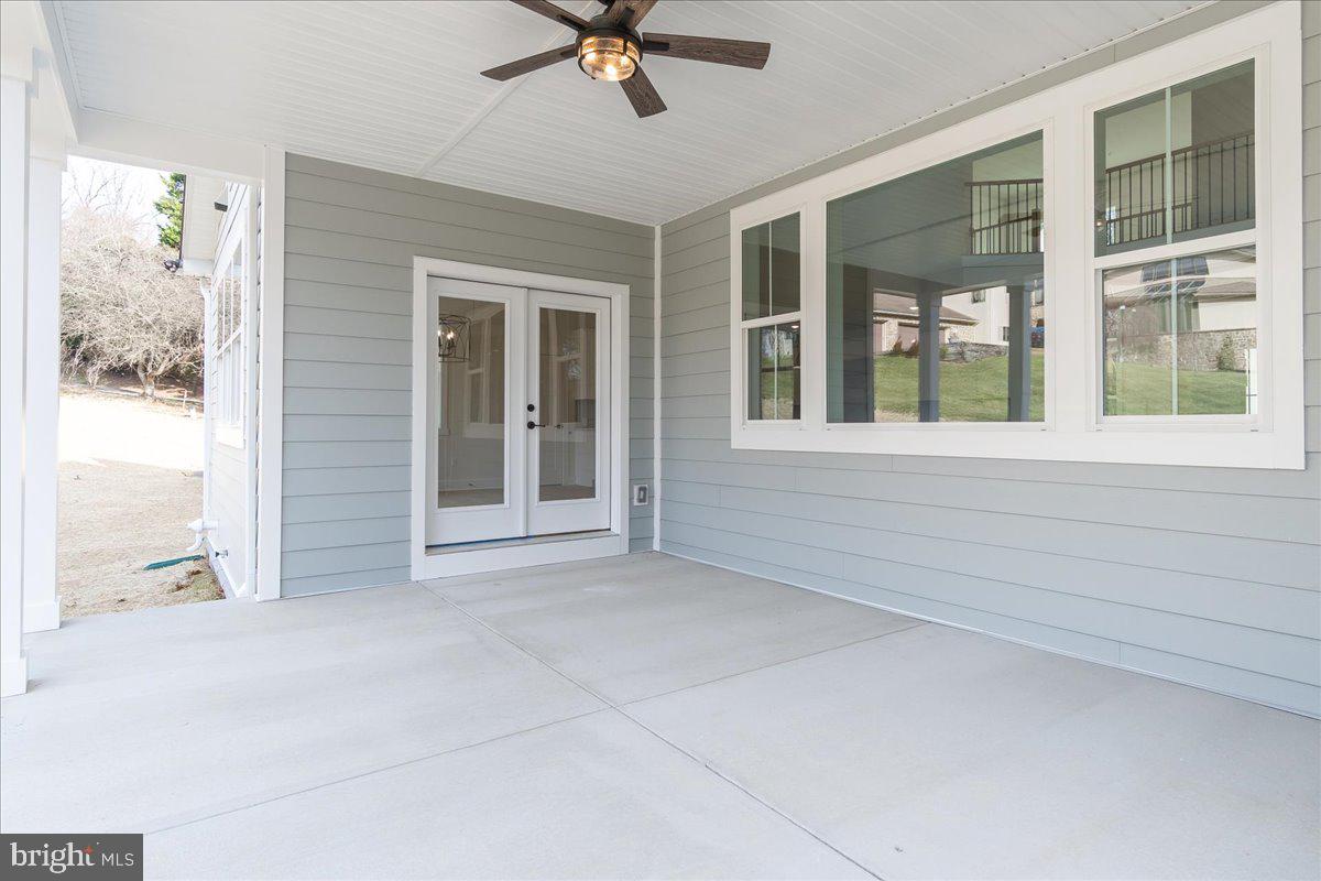 ANTON NORTH - Residential