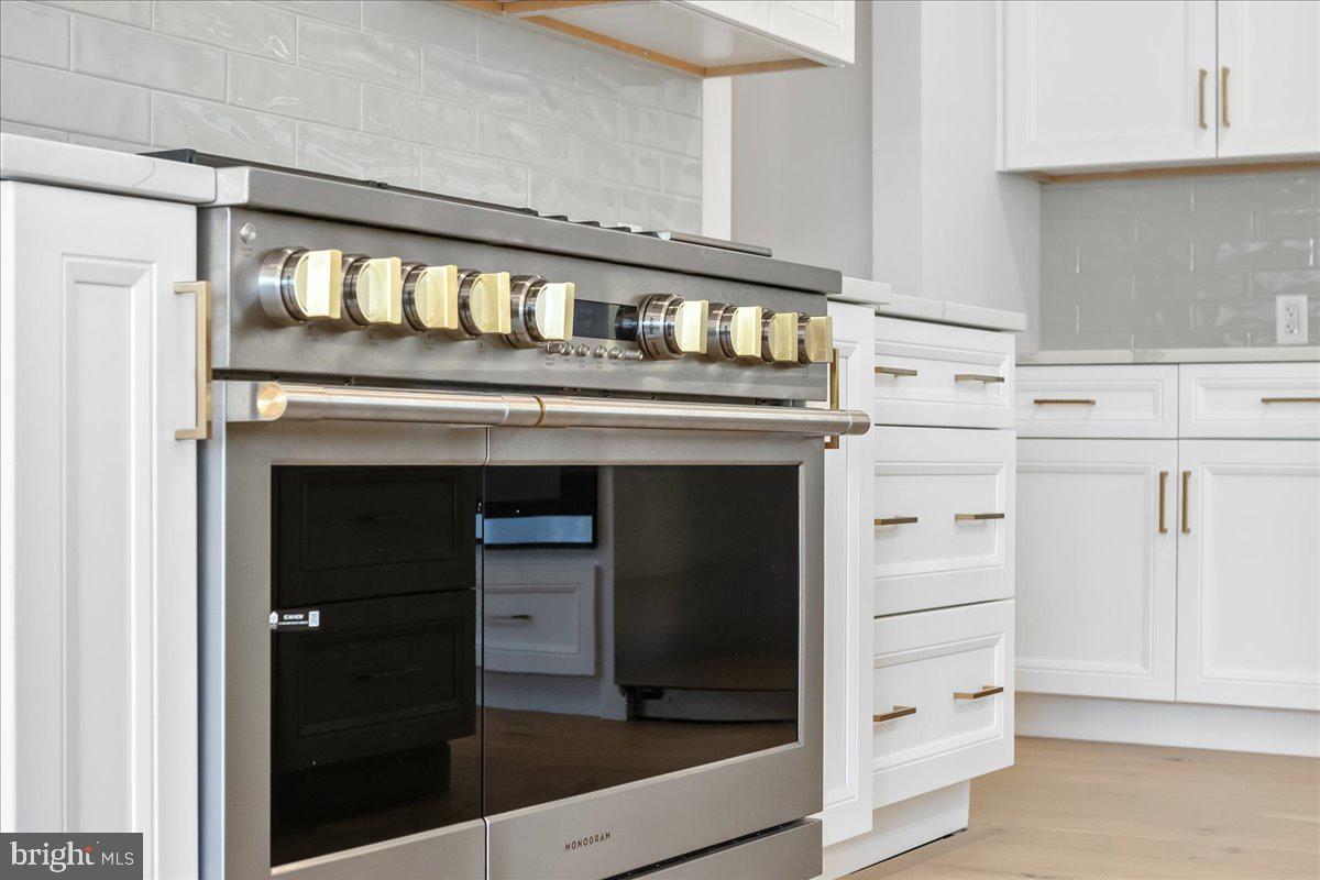 ANTON NORTH - Residential