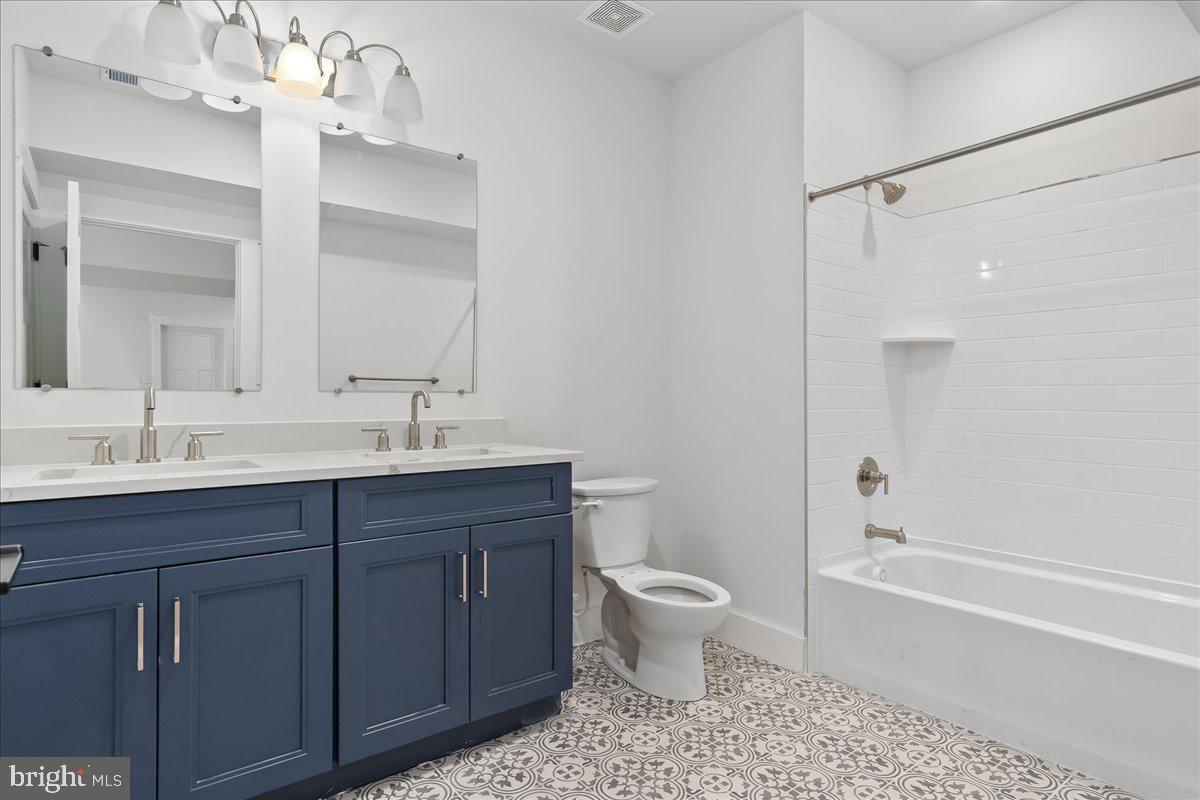 ANTON NORTH - Residential