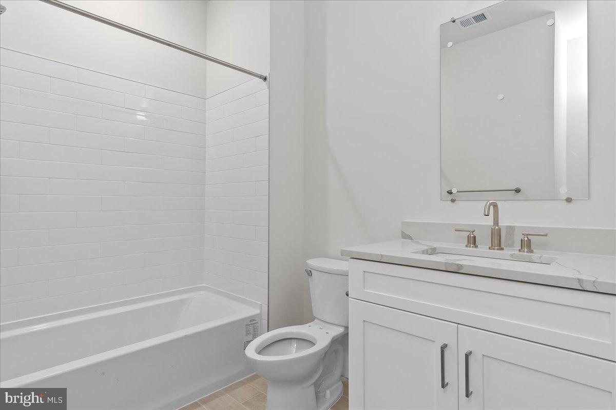 ANTON NORTH - Residential