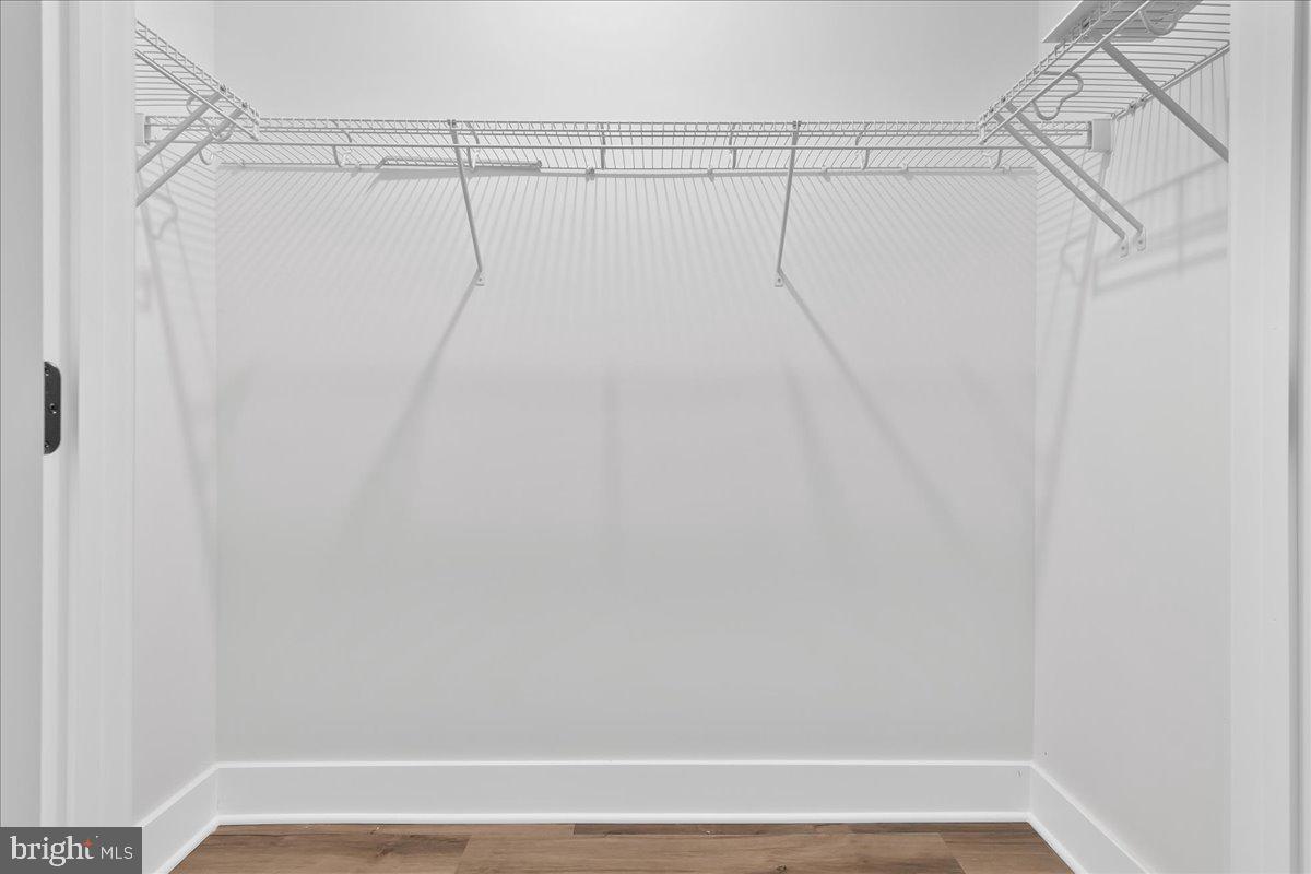 ANTON NORTH - Residential