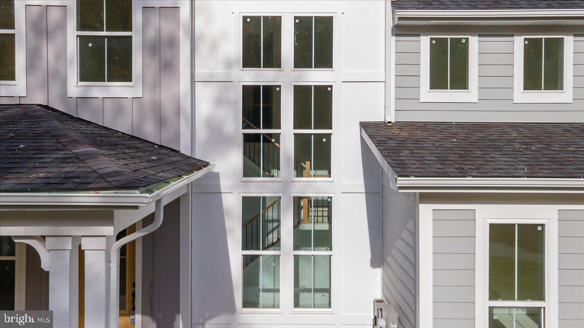 ANTON NORTH - Residential