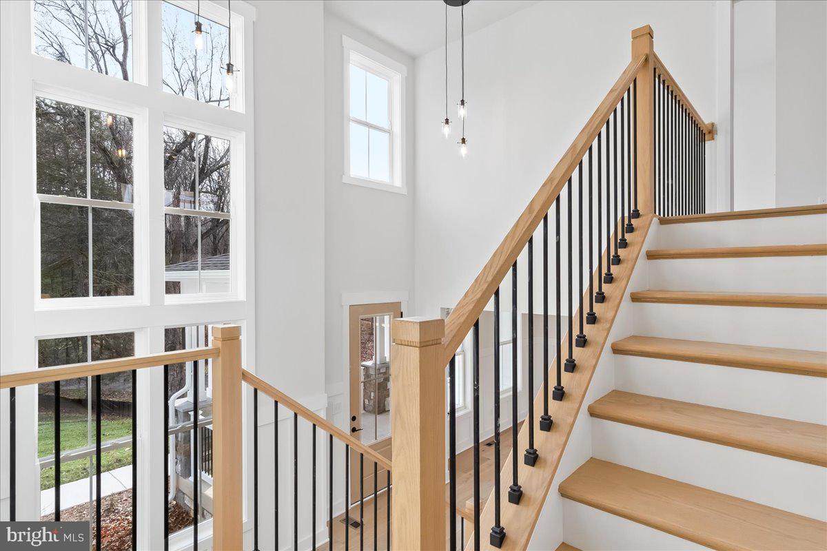 ANTON NORTH - Residential