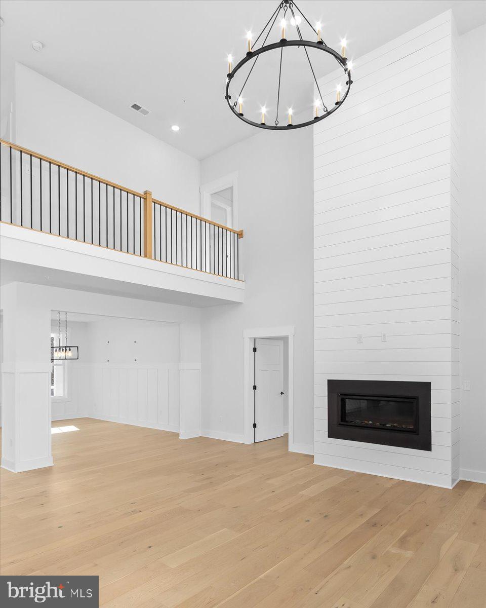 ANTON NORTH - Residential