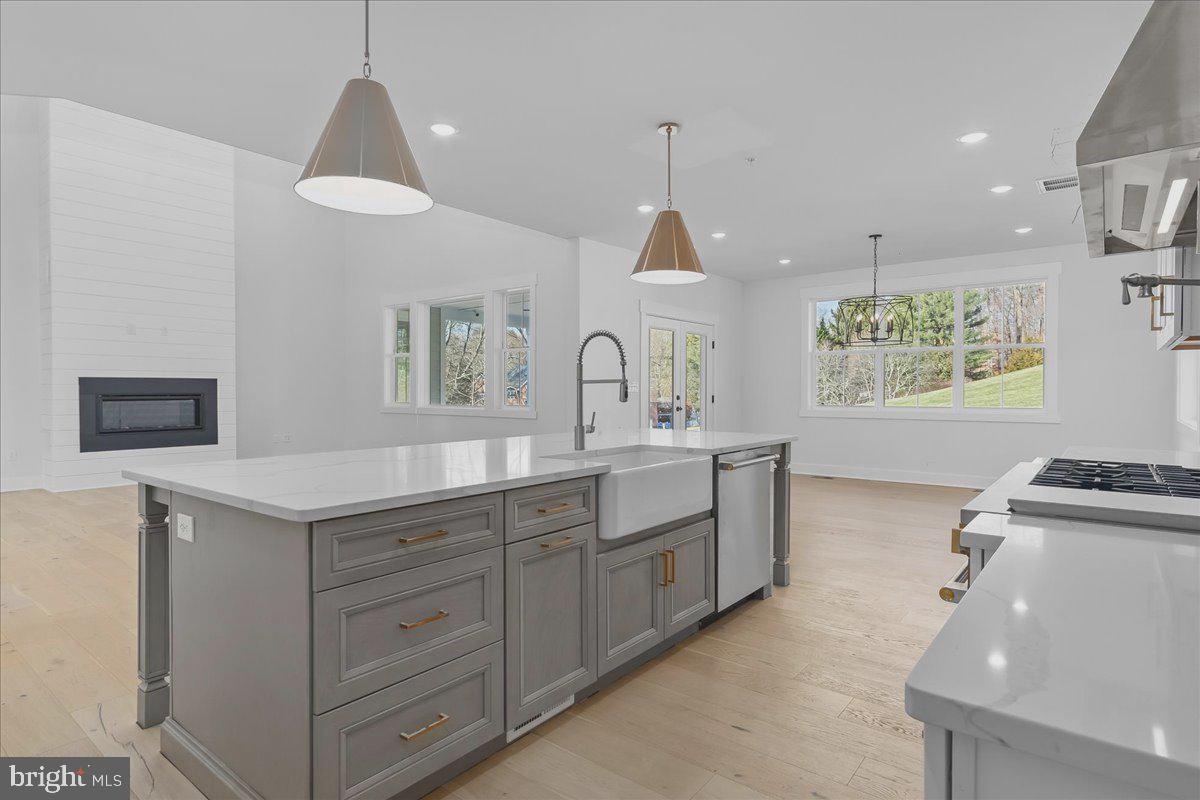 ANTON NORTH - Residential