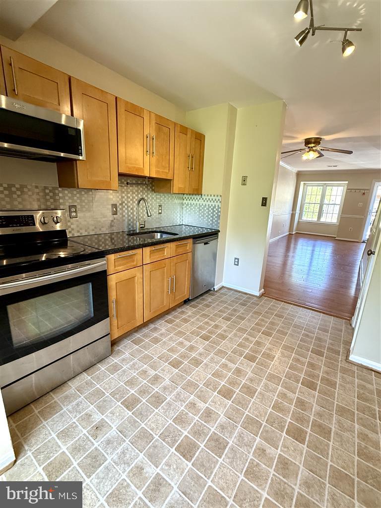 BROOKLEIGH - Residential Lease