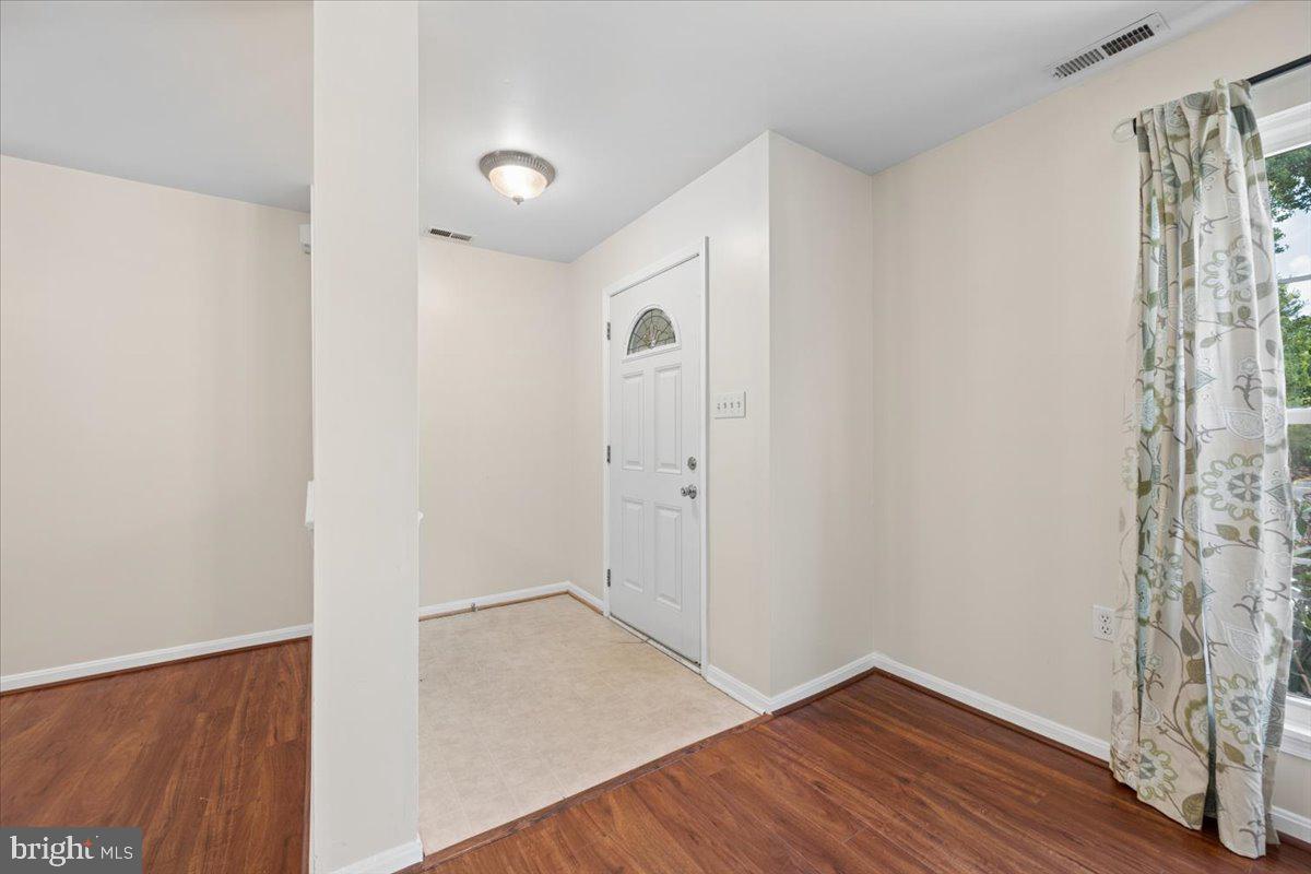 2611 WARREN WAY 4   1