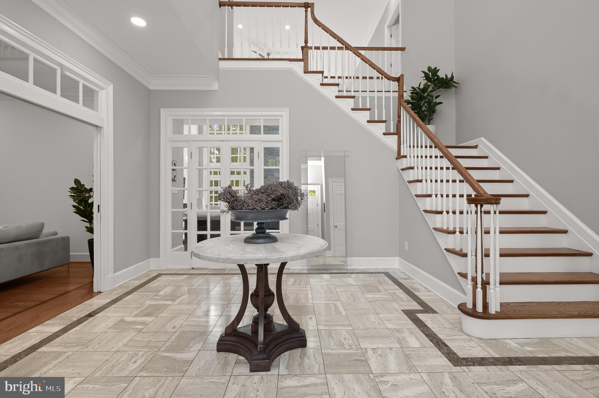 BRADLEY HILLS GROVE - Residential