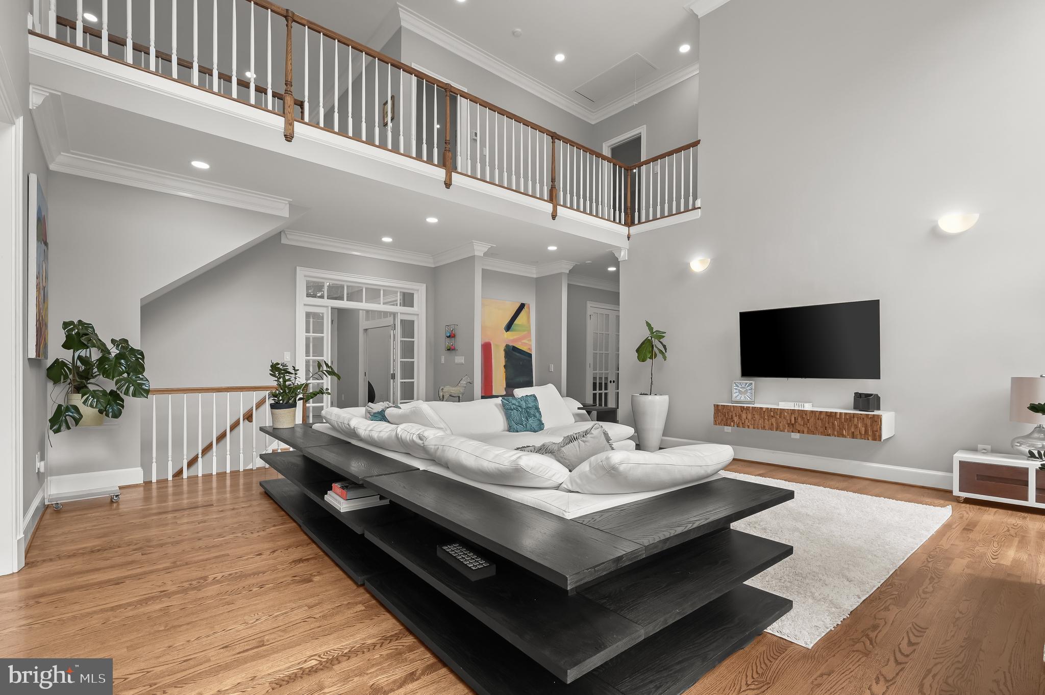 BRADLEY HILLS GROVE - Residential