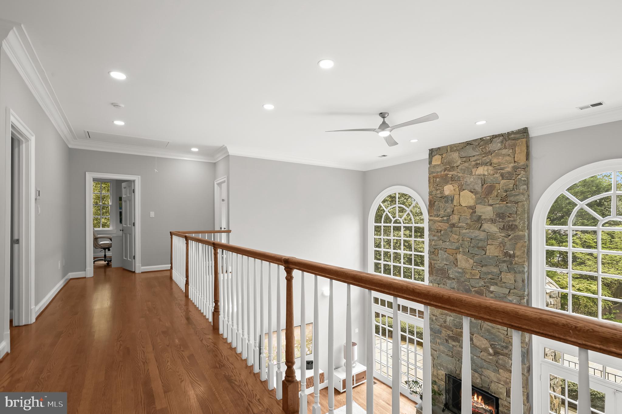 BRADLEY HILLS GROVE - Residential