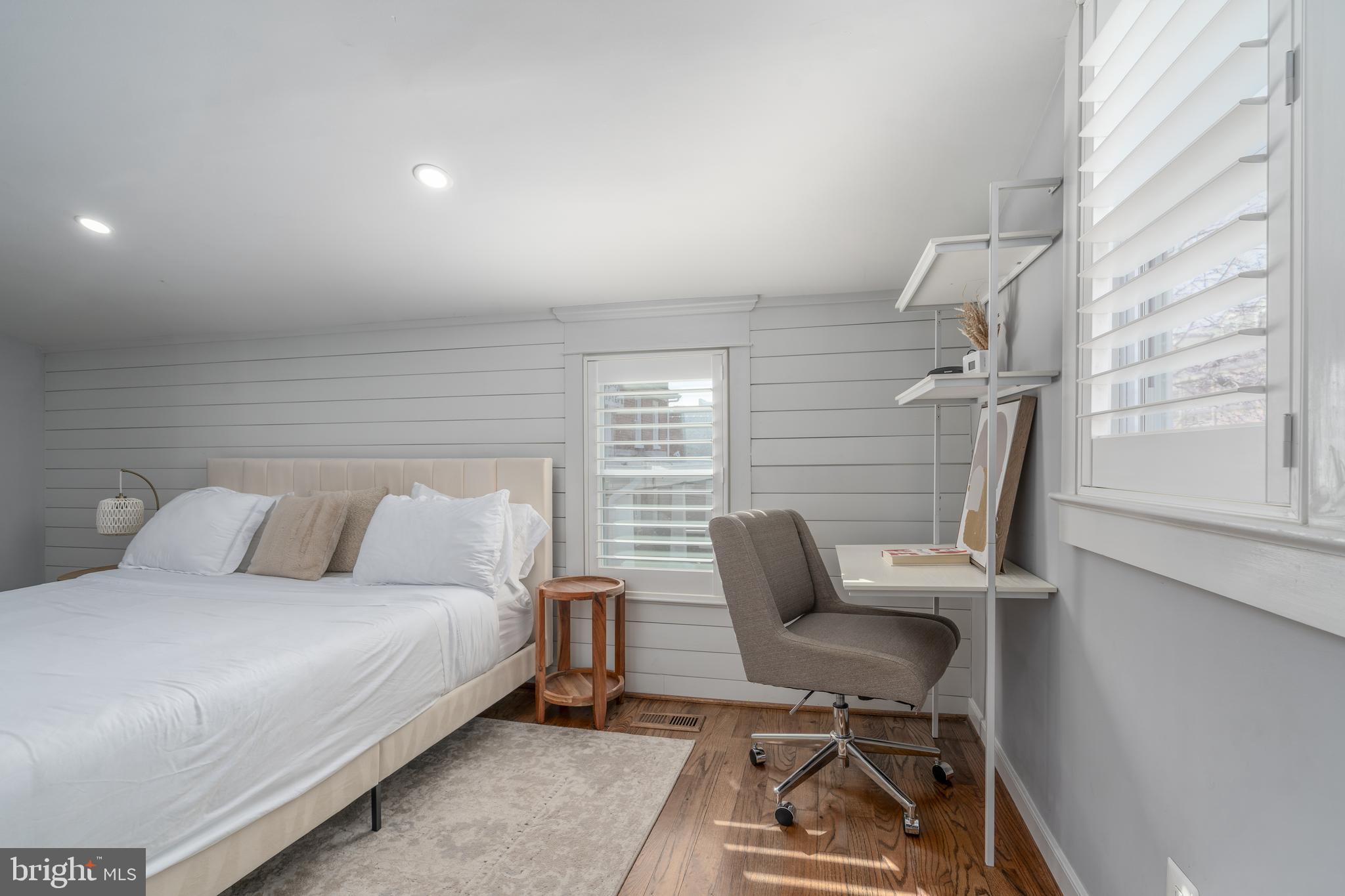 OLD TOWN ALEXANDRIA - Residential