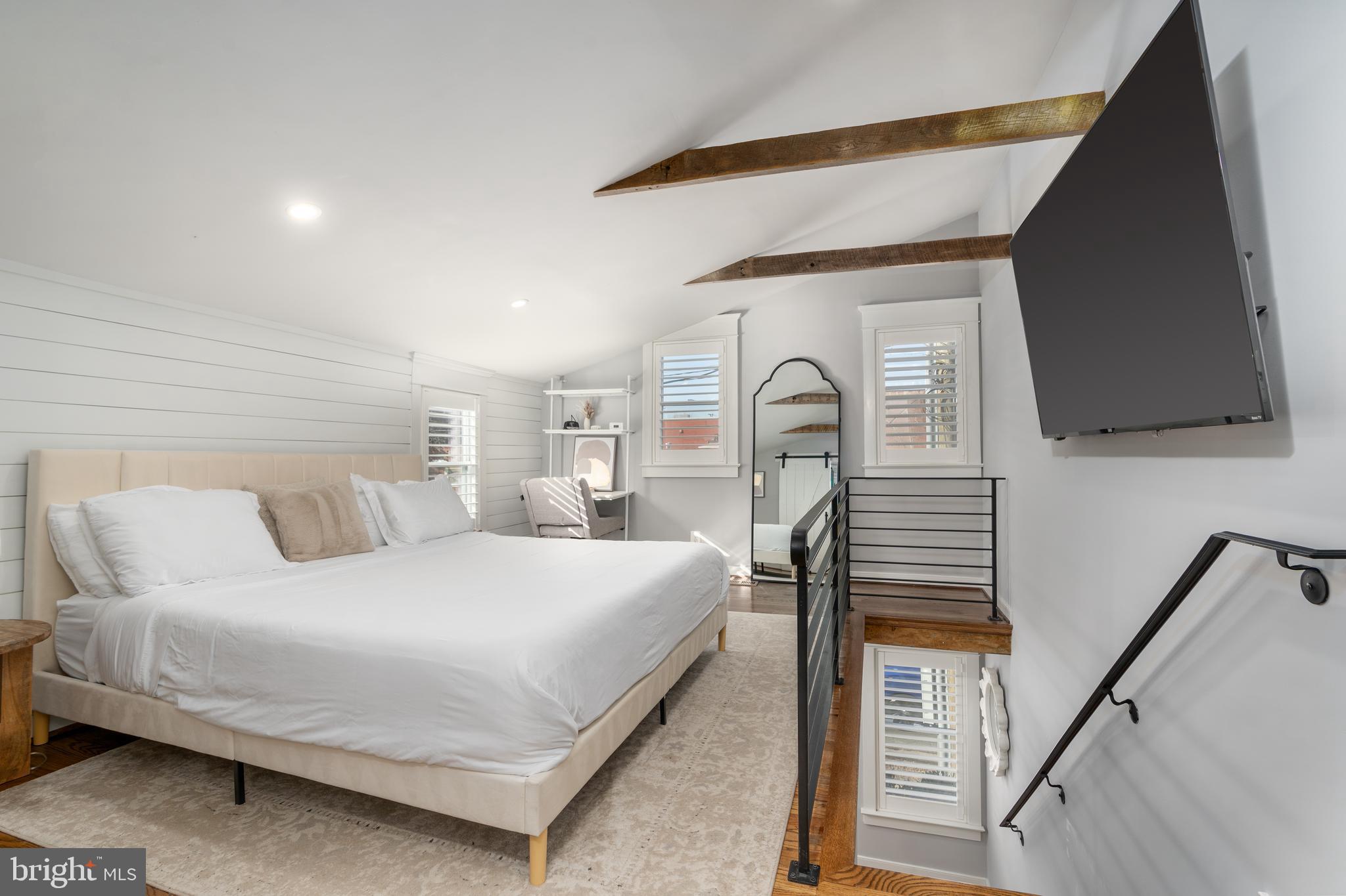 OLD TOWN ALEXANDRIA - Residential