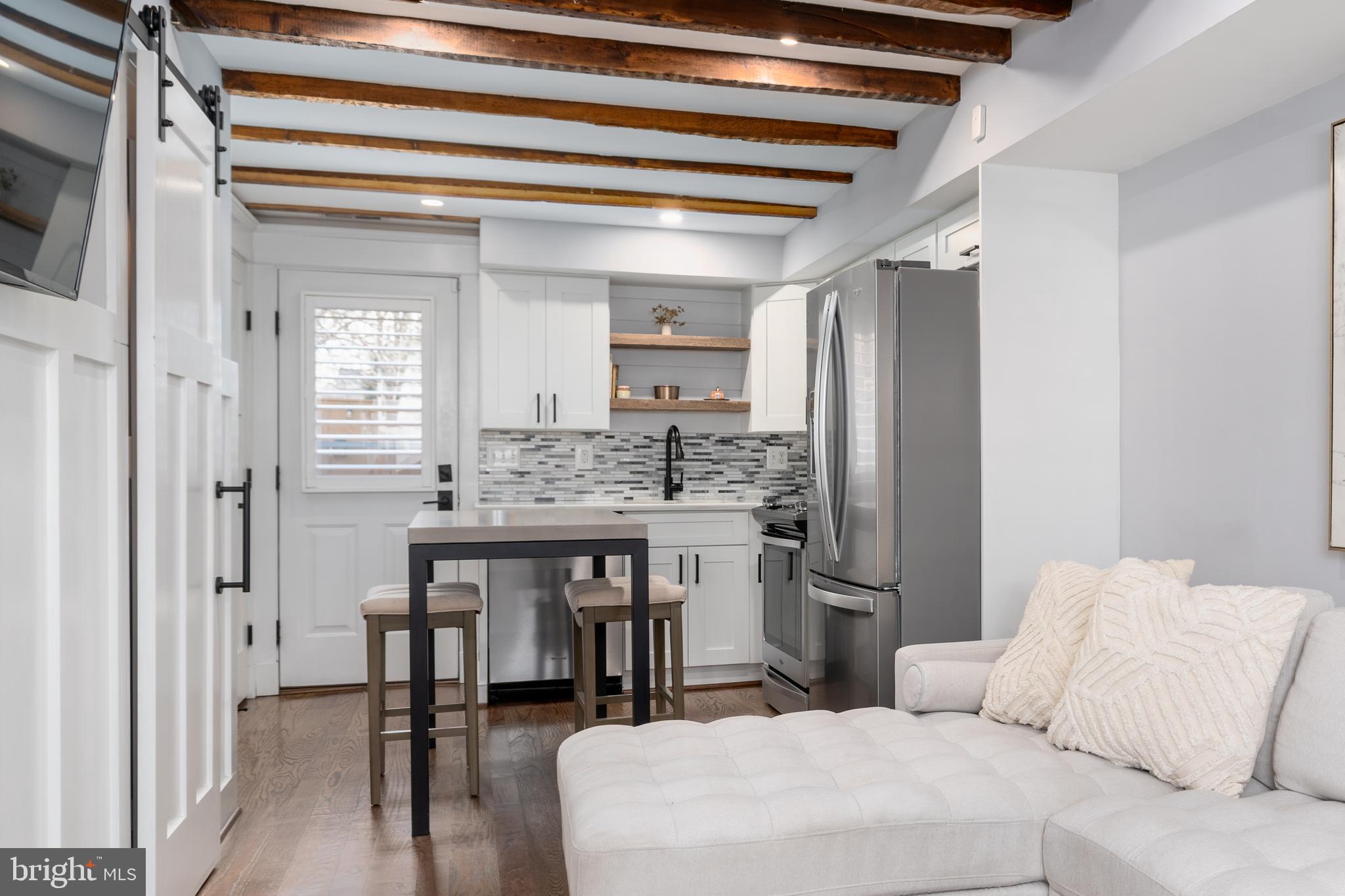 OLD TOWN ALEXANDRIA - Residential