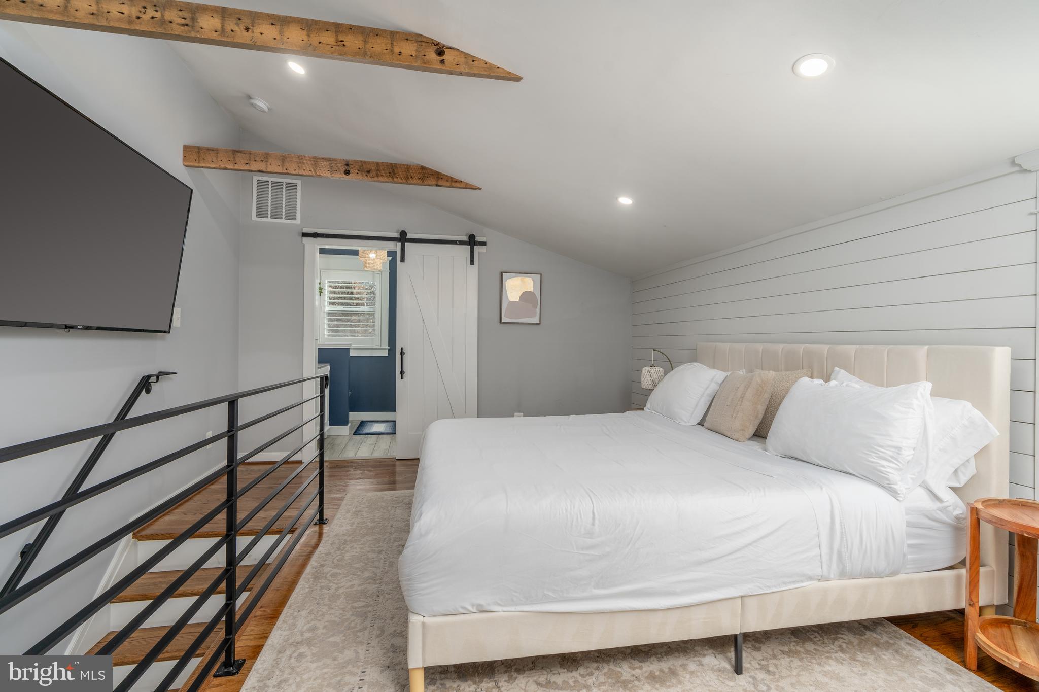 OLD TOWN ALEXANDRIA - Residential