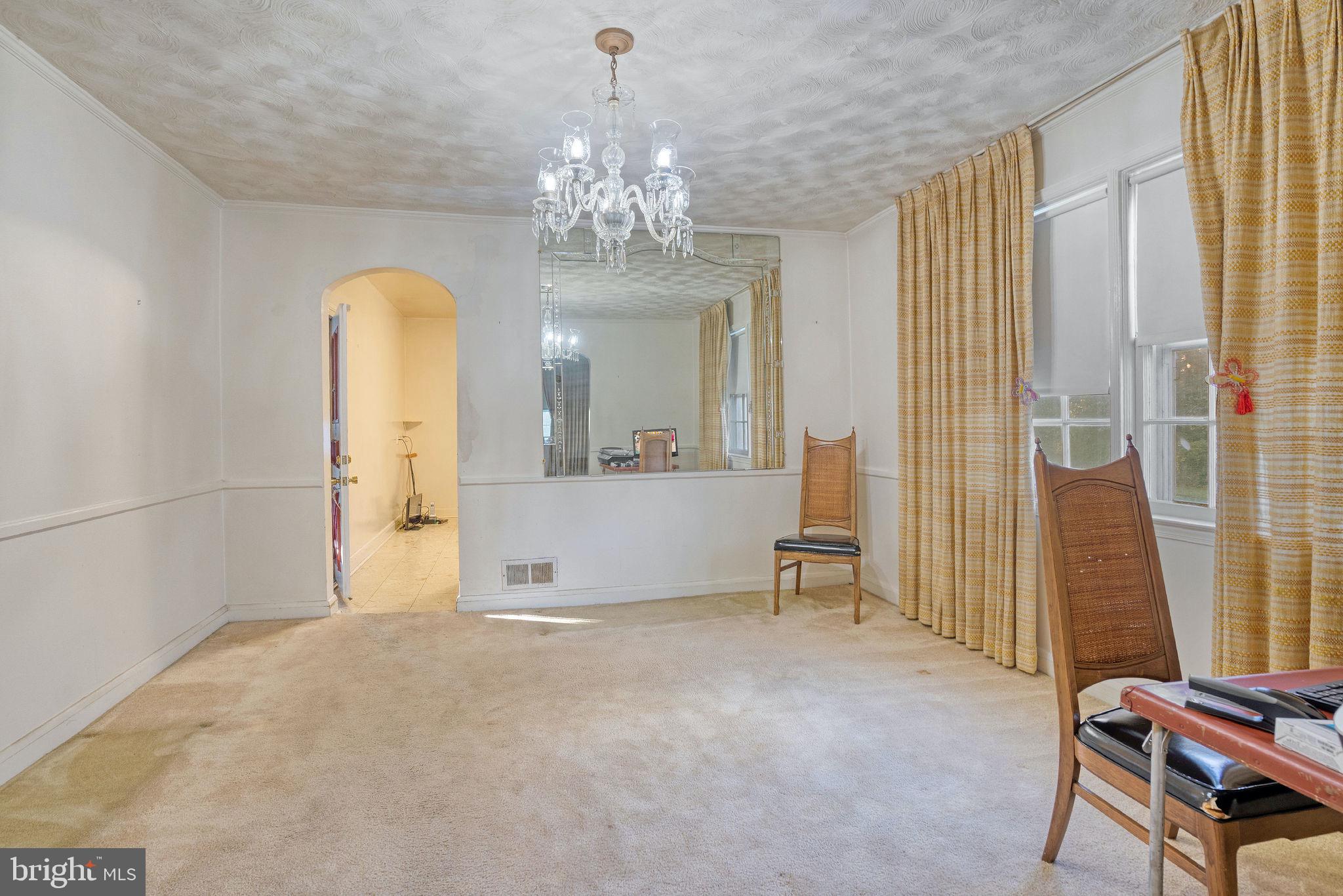 WEST ARLINGTON - Residential