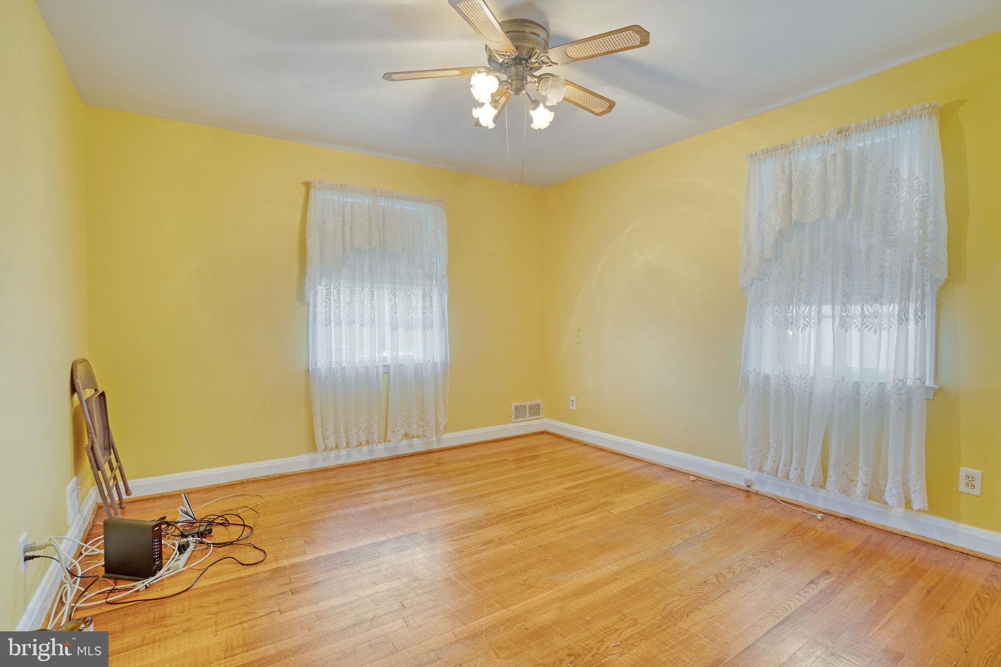 WEST ARLINGTON - Residential