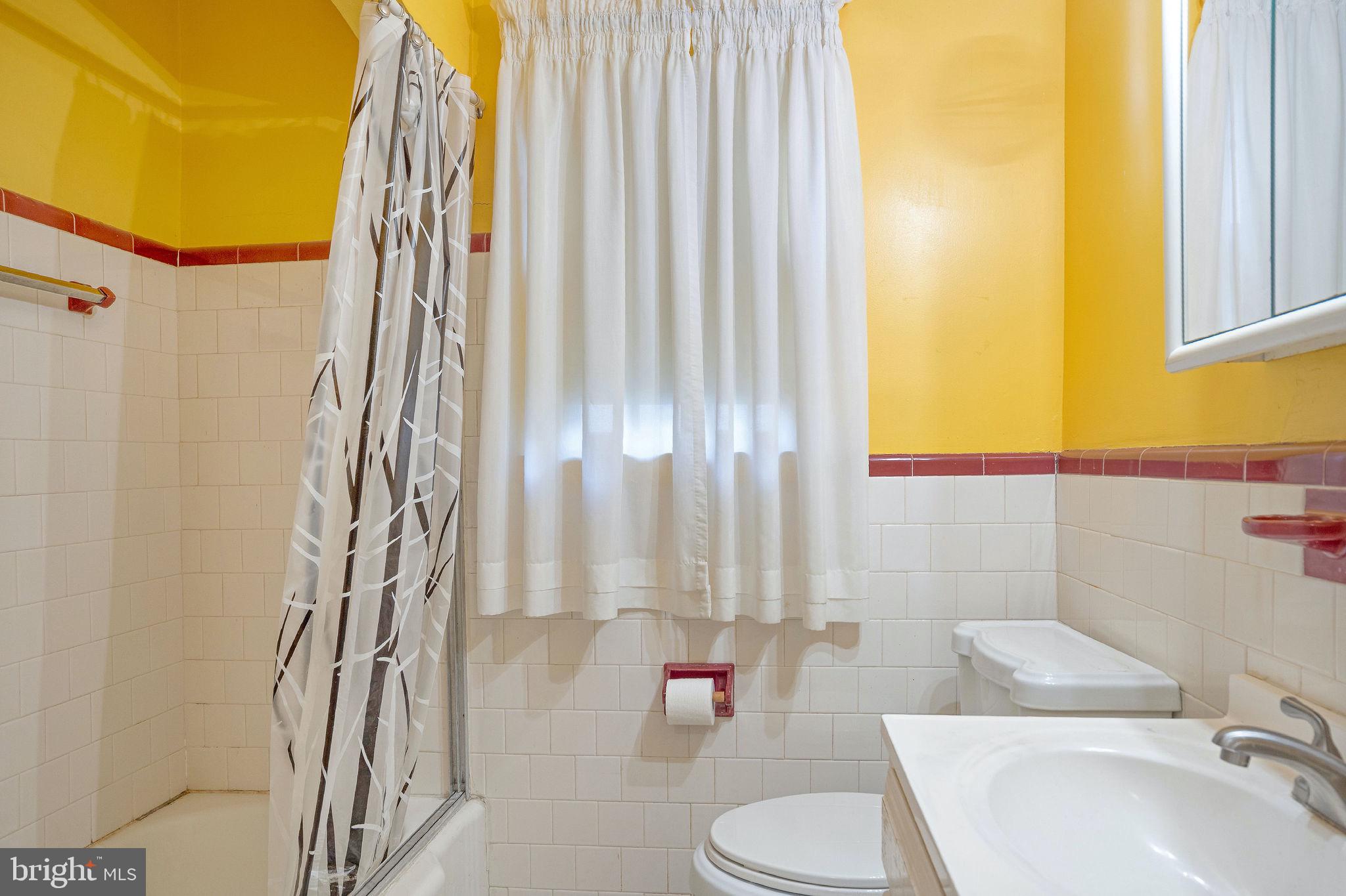 WEST ARLINGTON - Residential