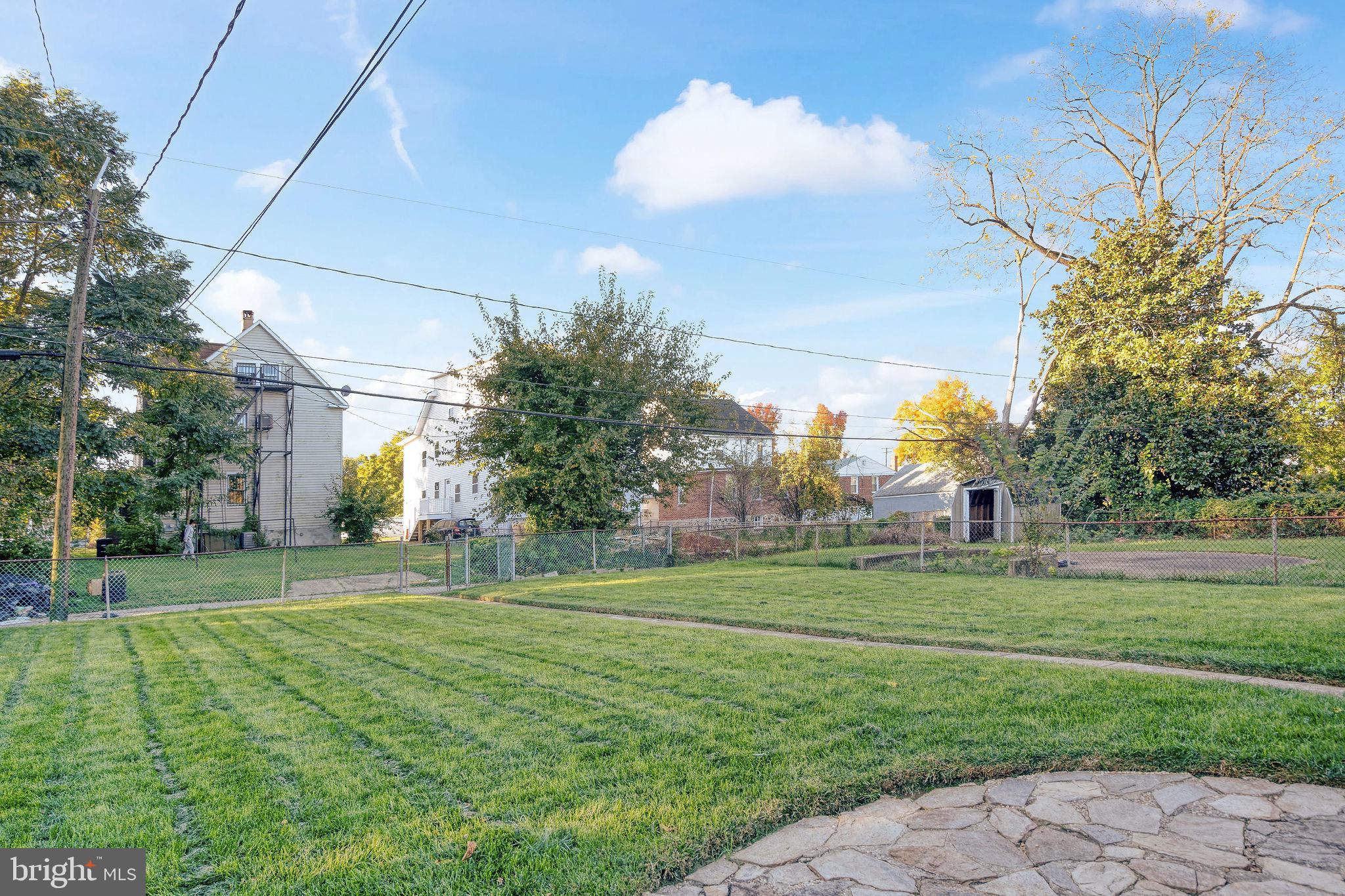 WEST ARLINGTON - Residential