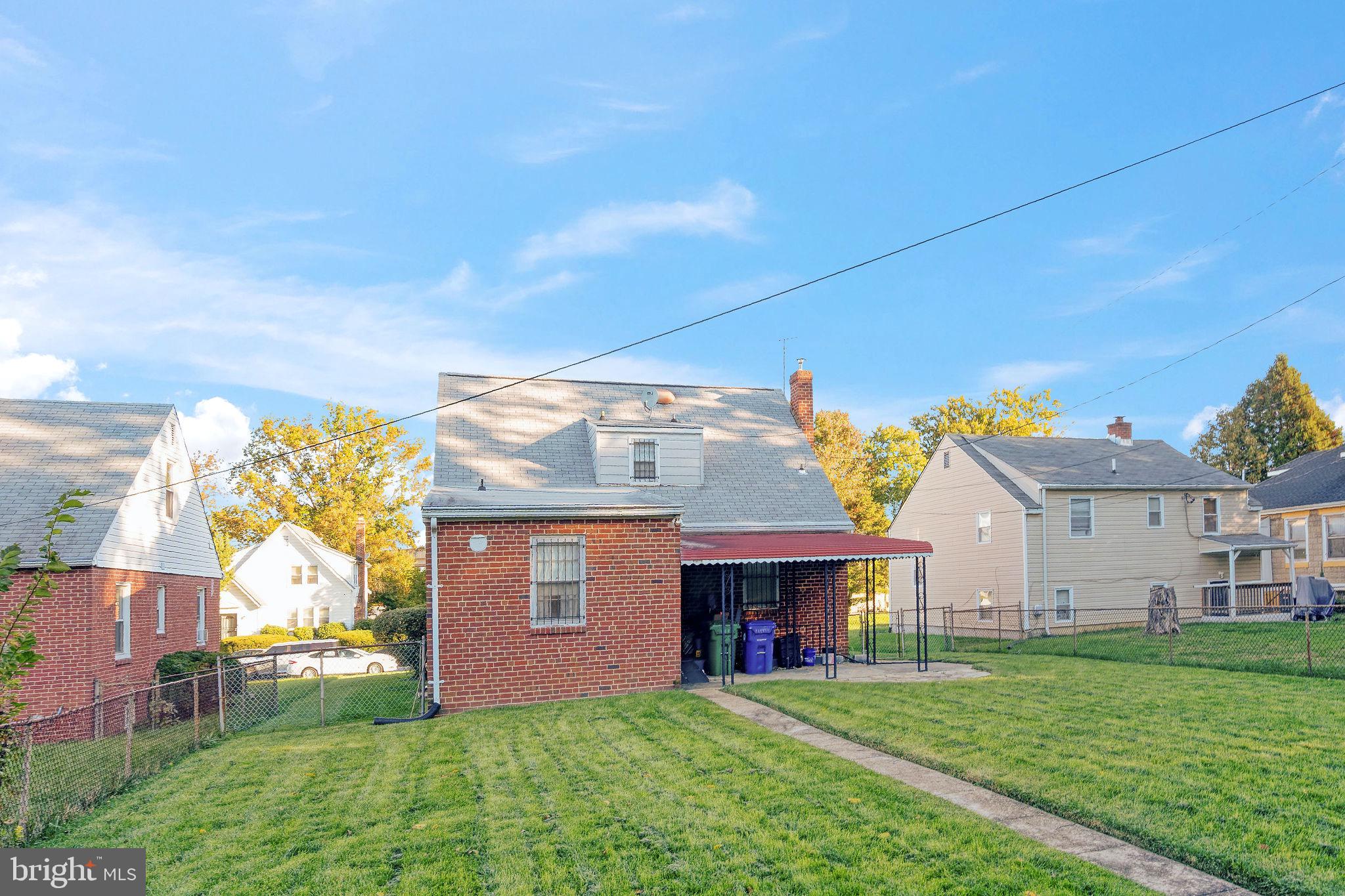 WEST ARLINGTON - Residential