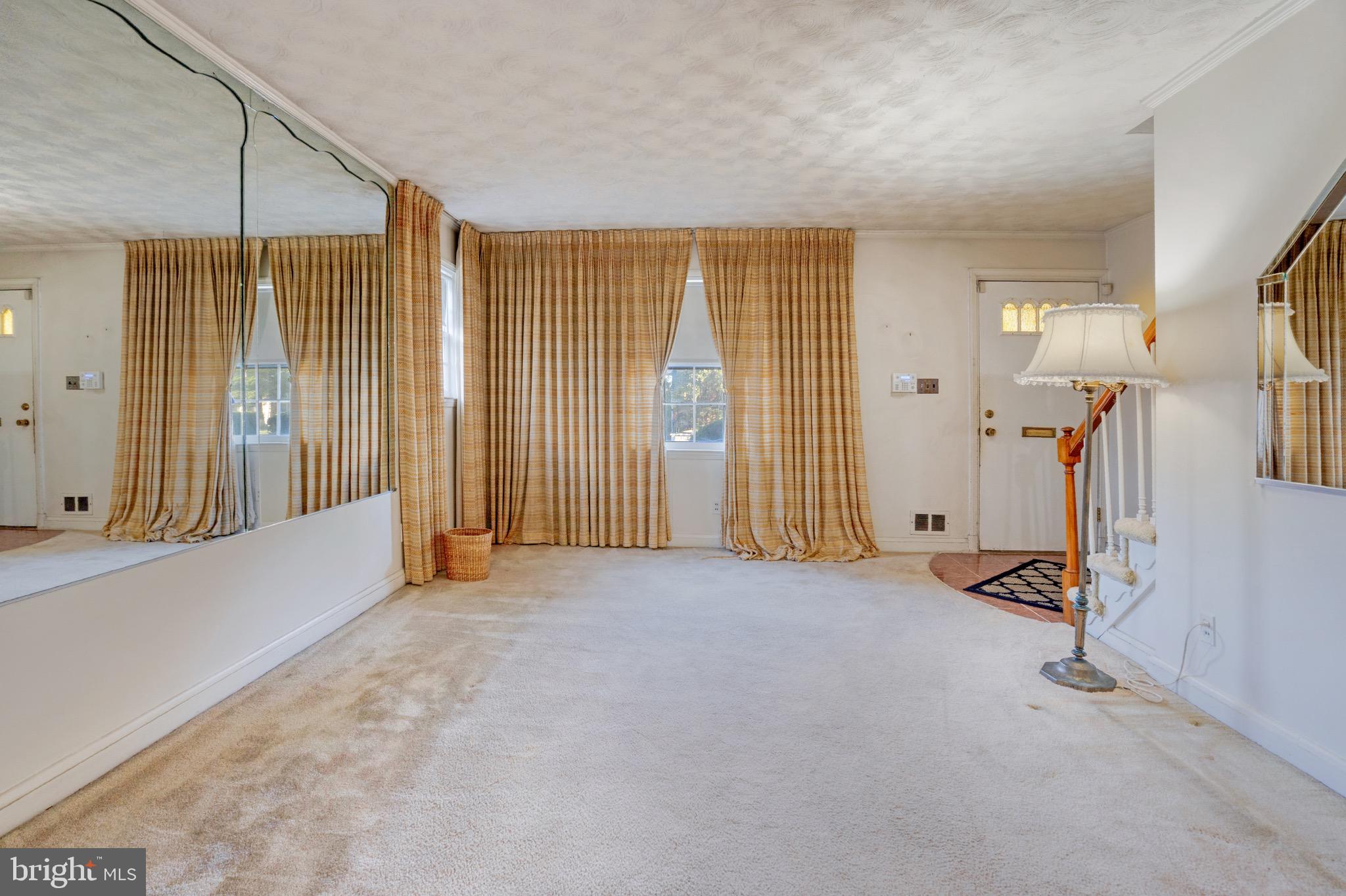 WEST ARLINGTON - Residential