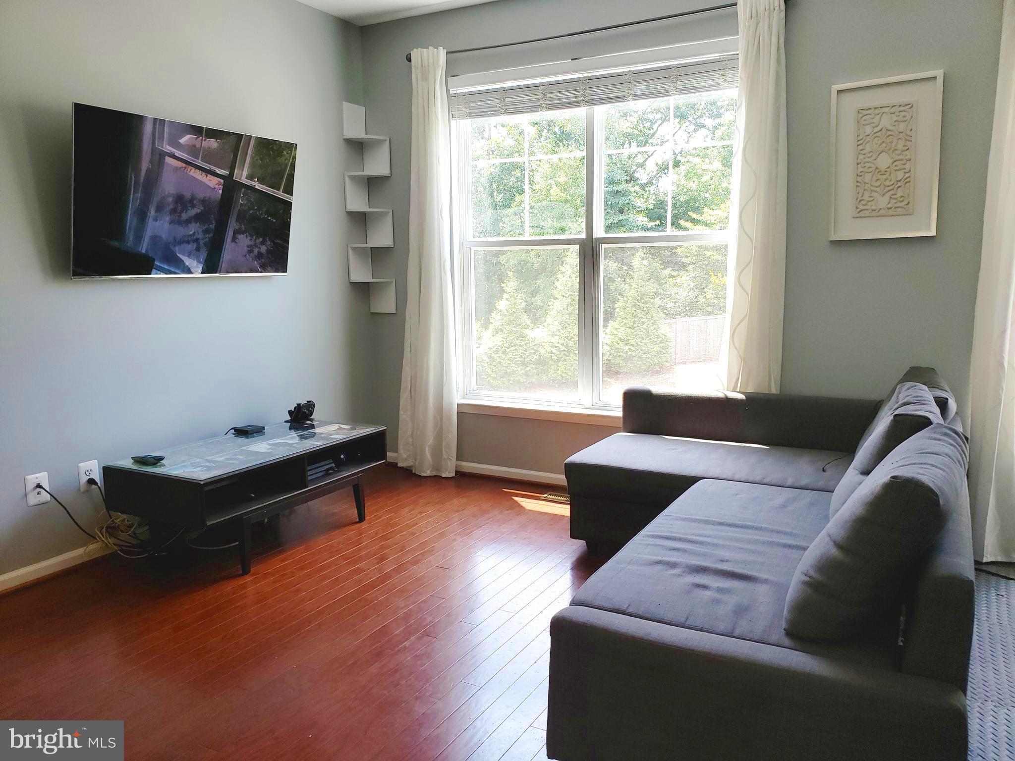 POTOMAC CREST - Residential Lease