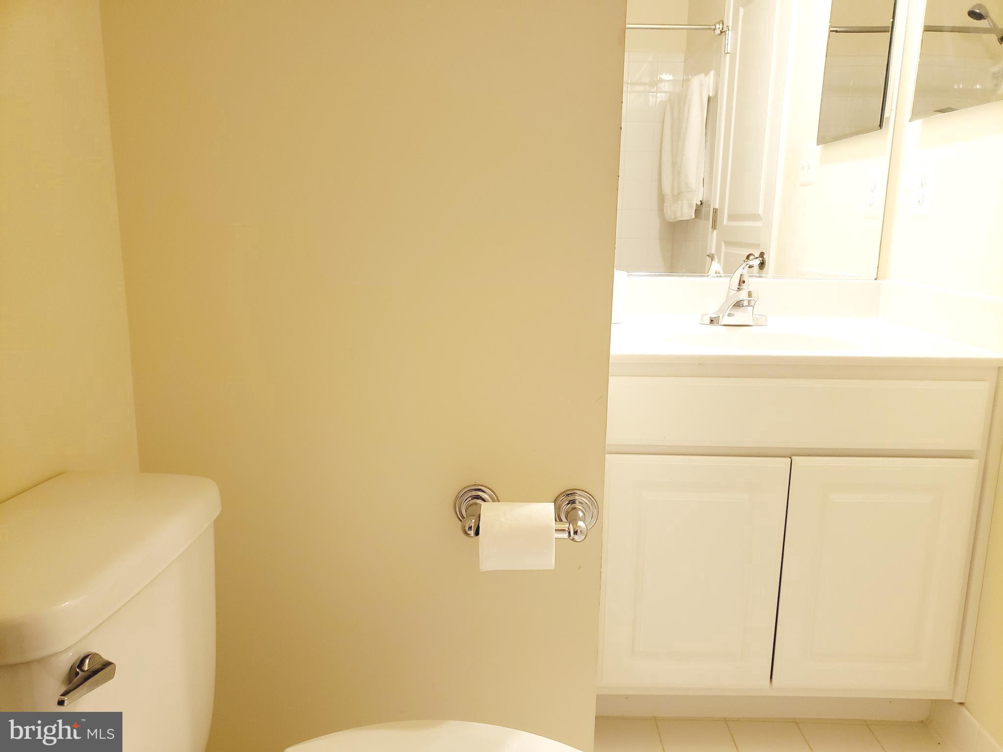 POTOMAC CREST - Residential Lease