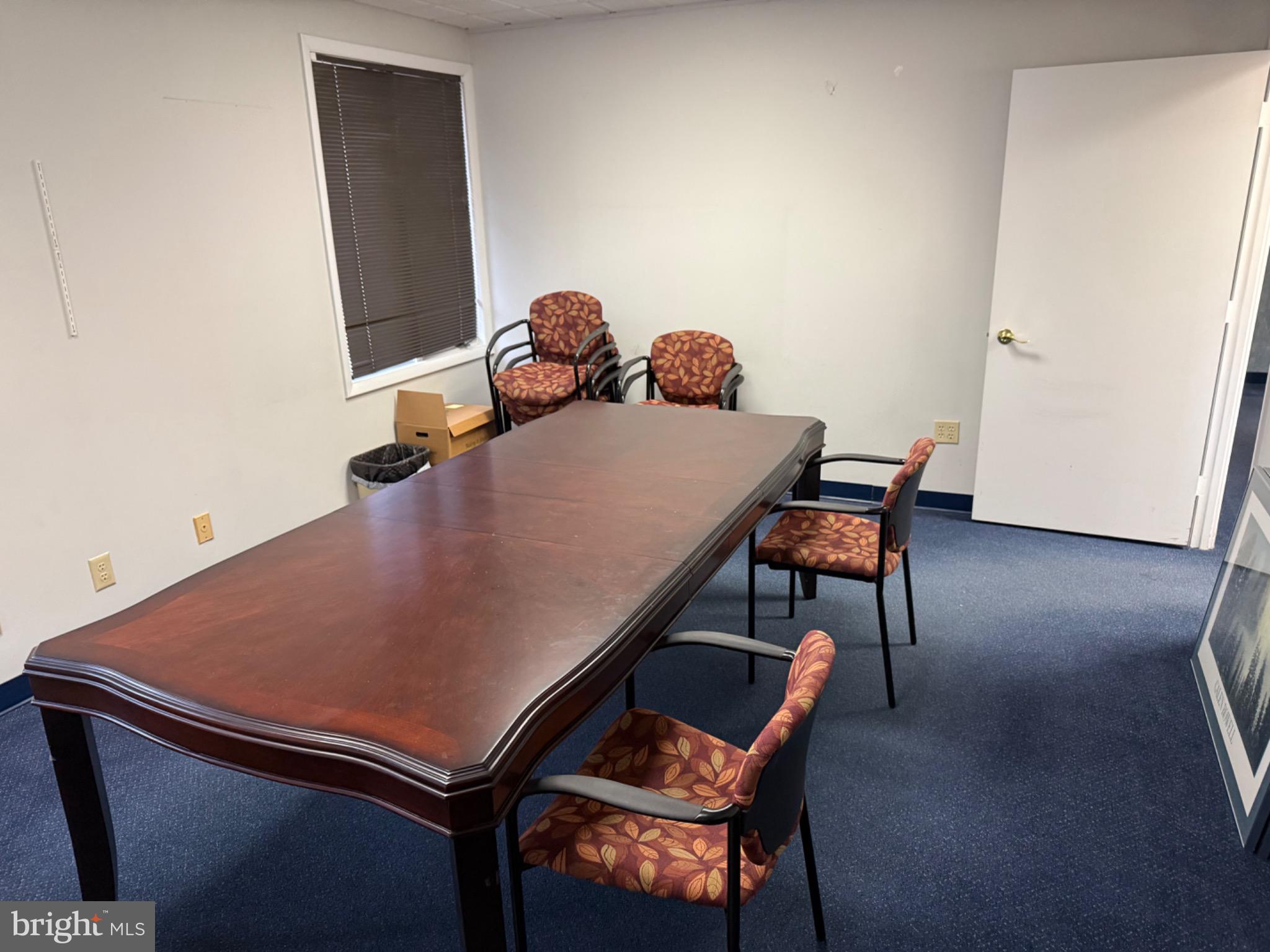 OAKLAND MILLS - Commercial Sale