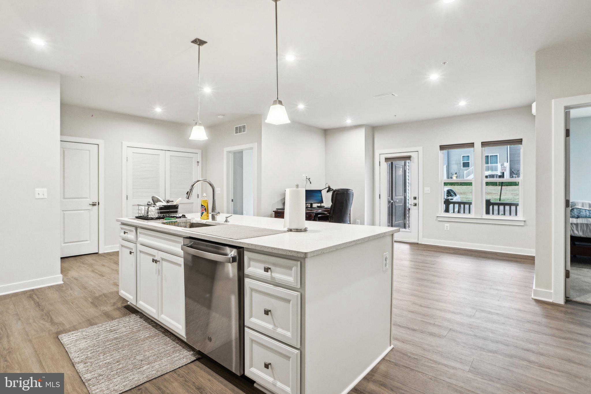 21460 MOUNT STERLING TERRACE 103