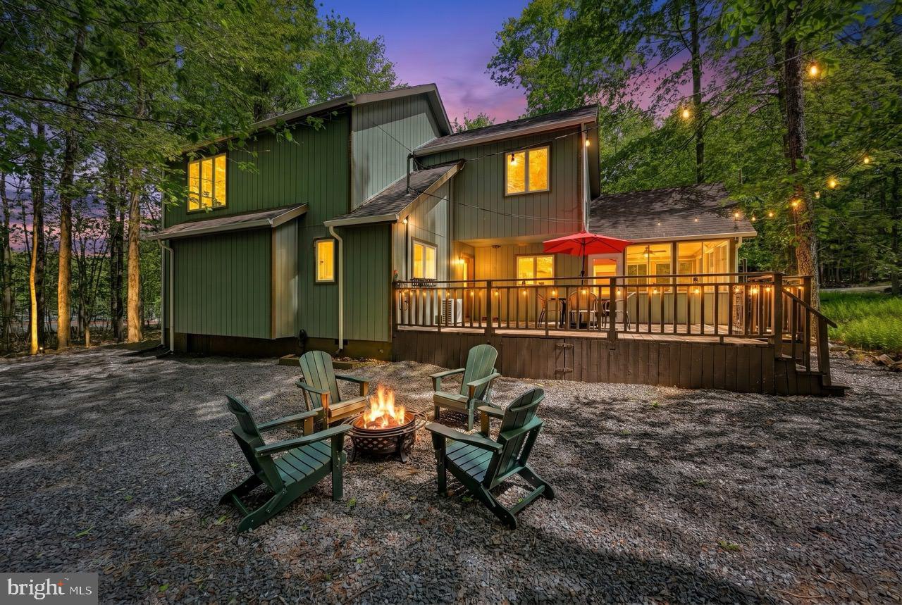 ARROWHEAD LAKE - Residential