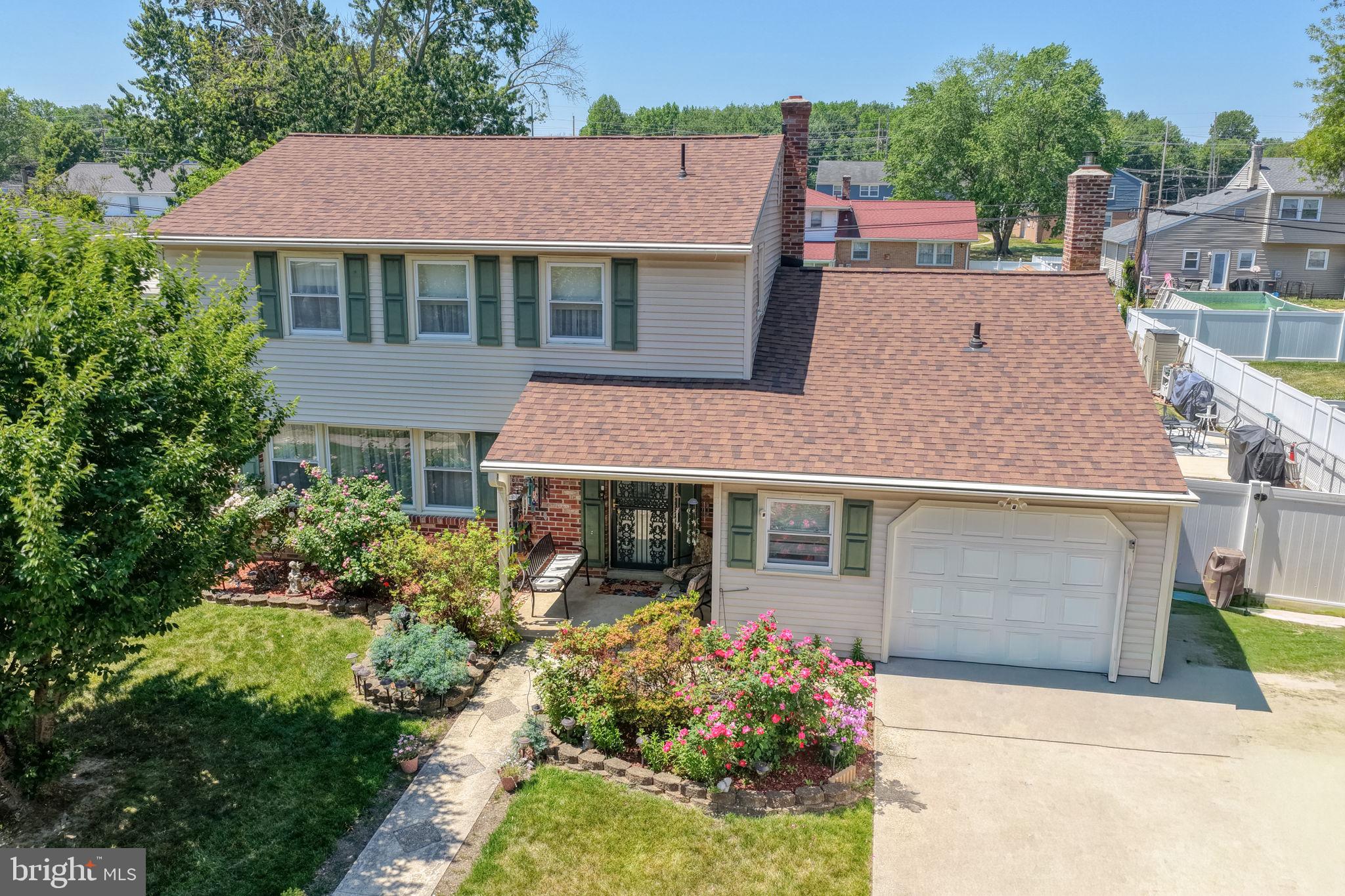 860 WILSON DRIVE