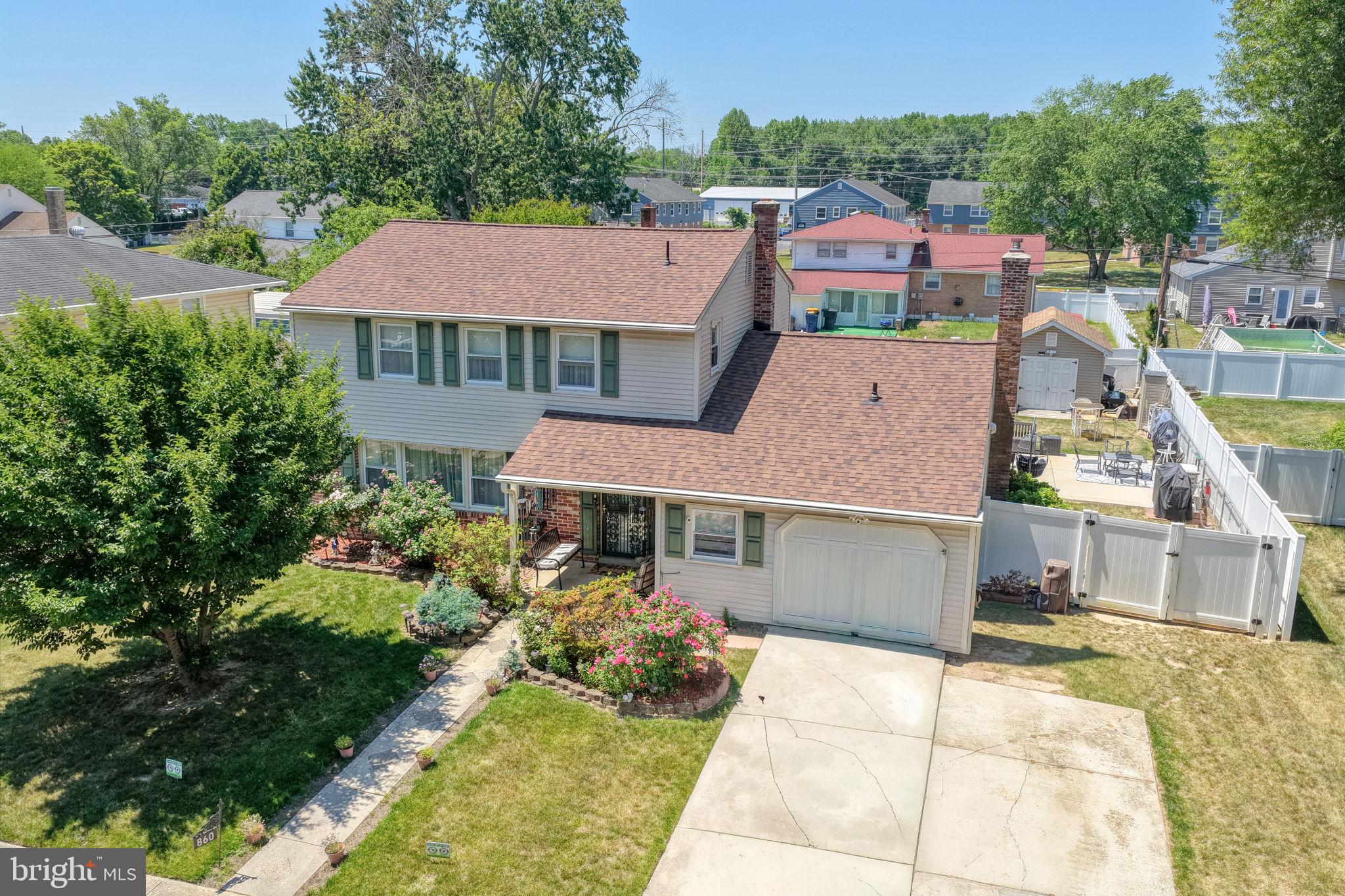 860 WILSON DRIVE