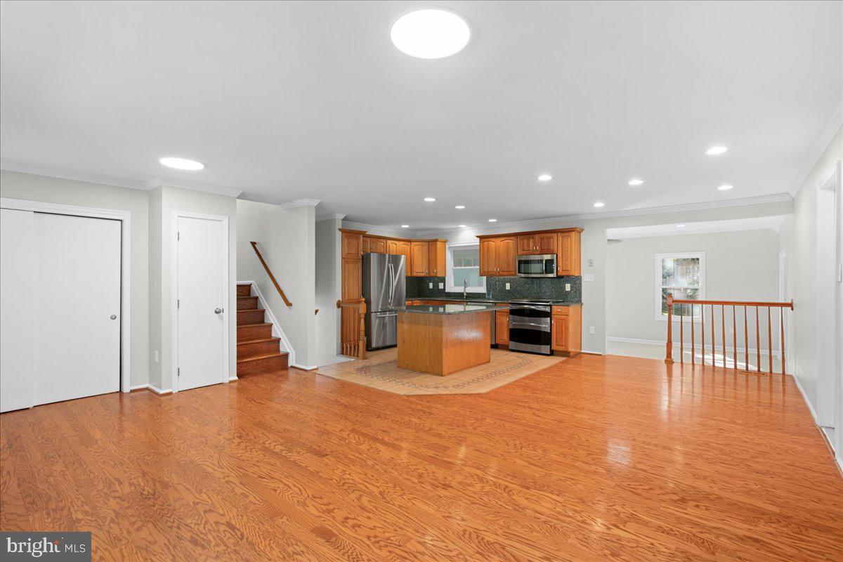 9529 HARVEST PLACE
