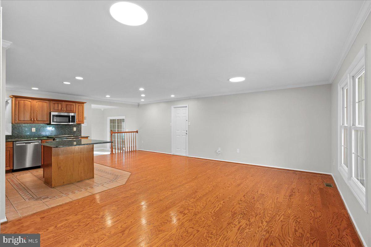 9529 HARVEST PLACE