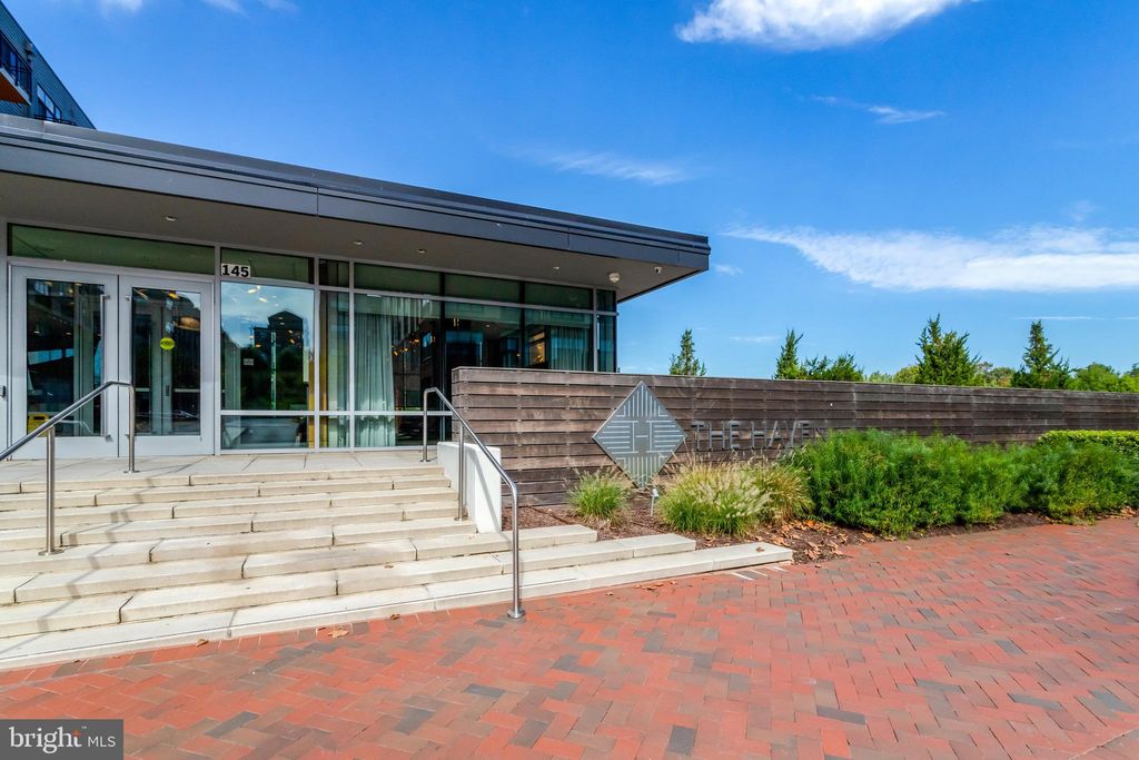 Photo of 145 Riverhaven Drive #416, OXON HILL, MD 20745 (MLS # MDPG2167846)