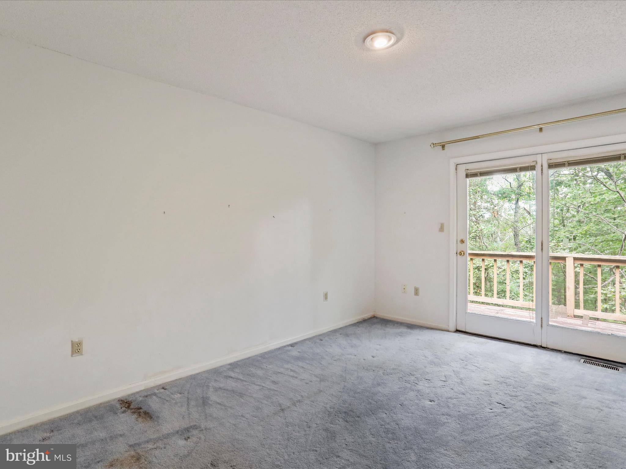 THE WOODS - Residential