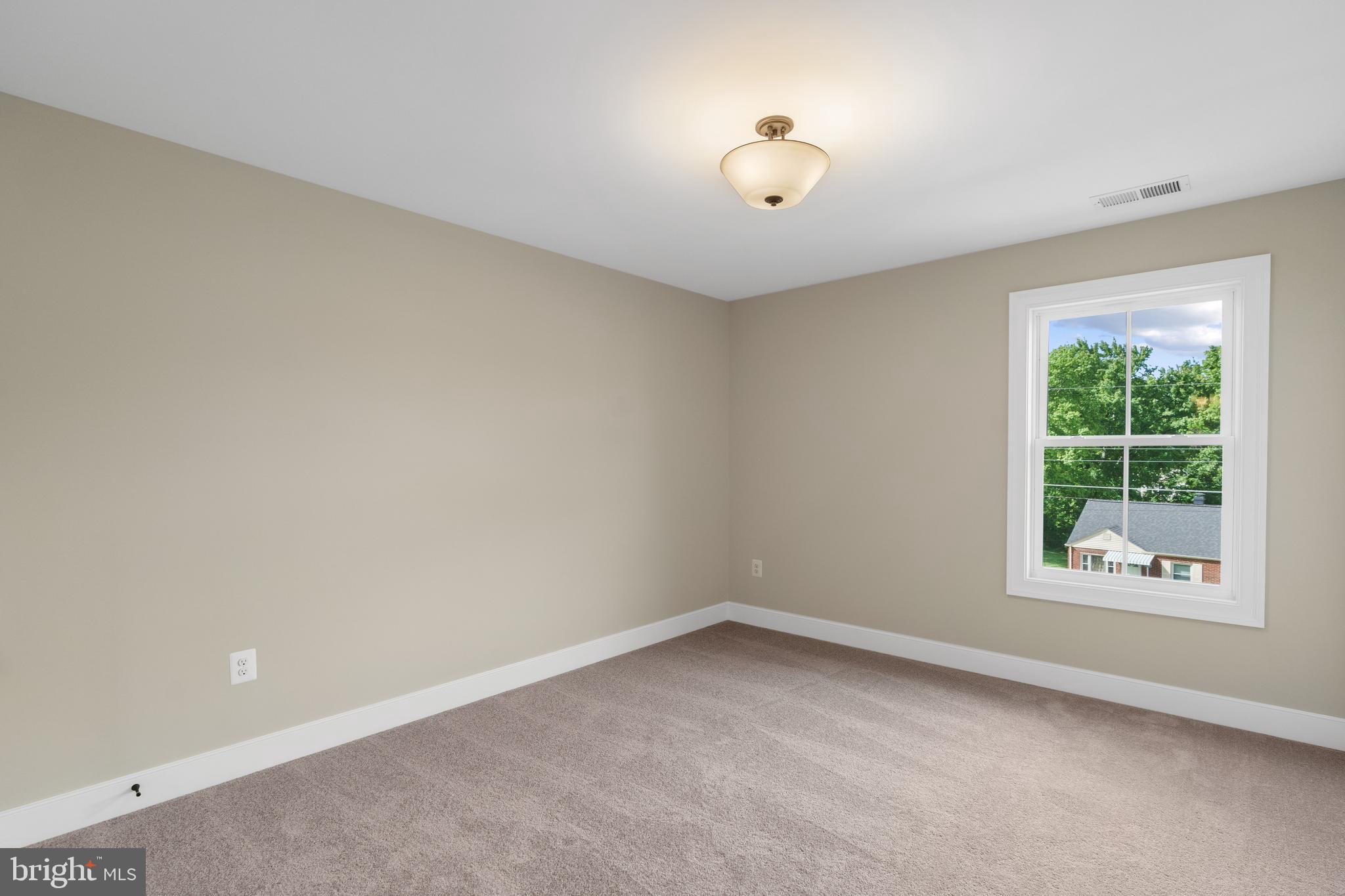 PIMMIT VIEW - Residential