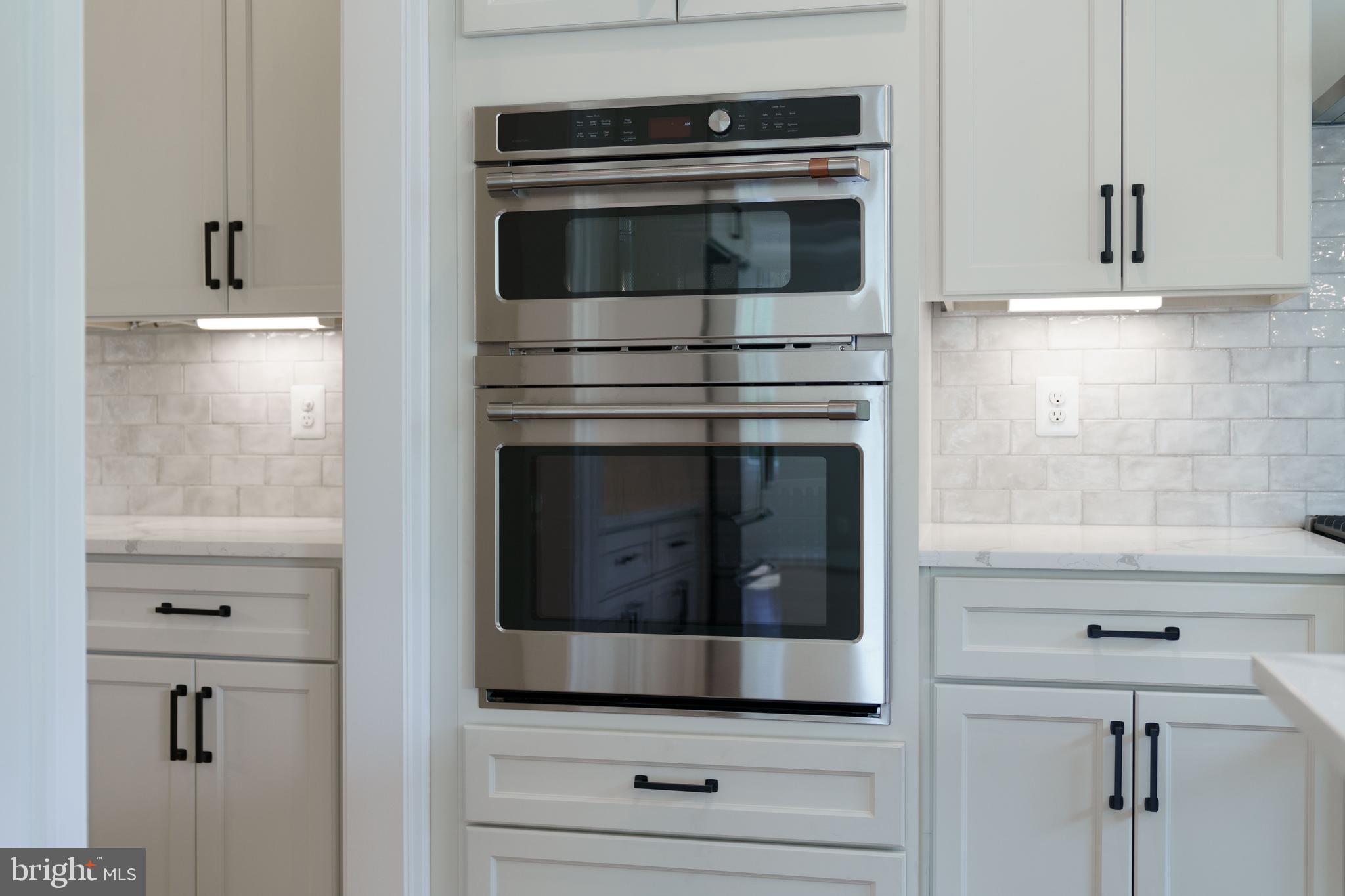 PIMMIT VIEW - Residential