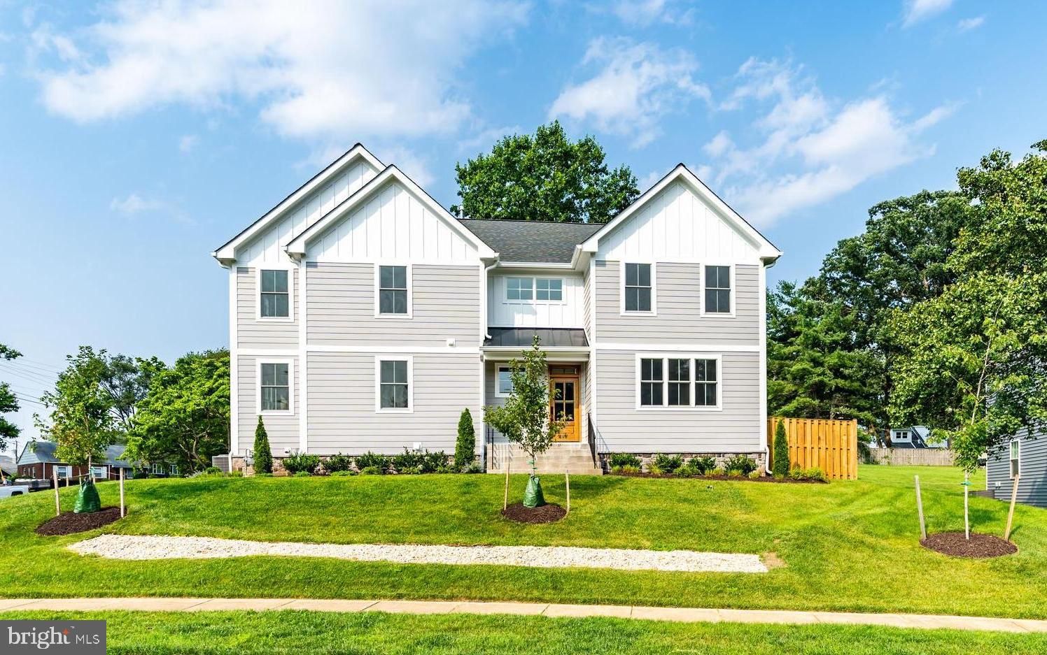 PIMMIT VIEW - Residential