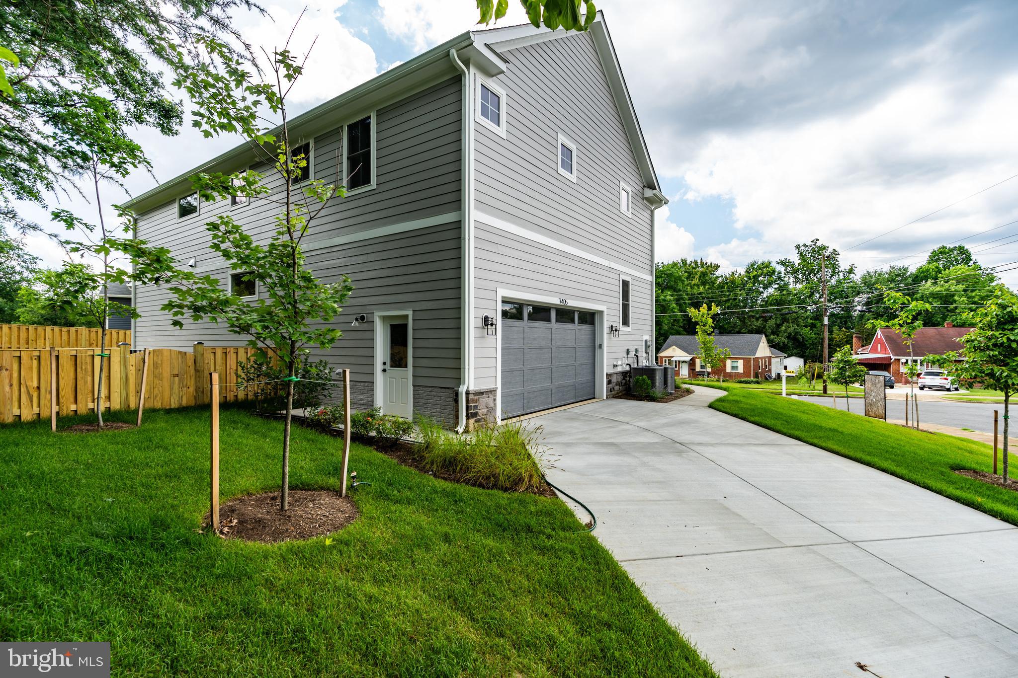 PIMMIT VIEW - Residential