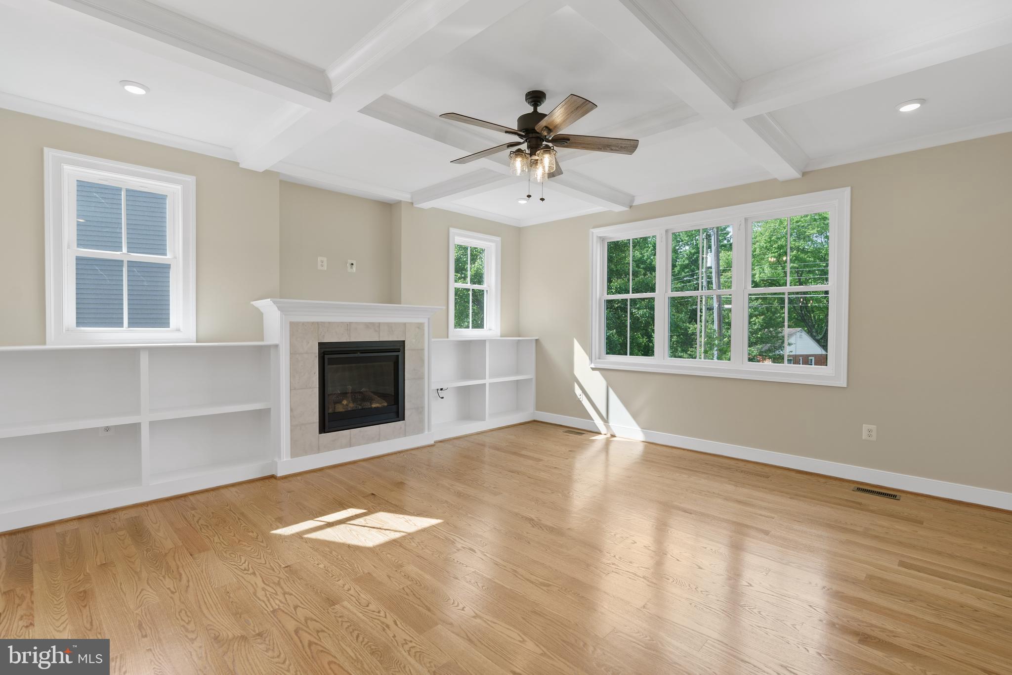 PIMMIT VIEW - Residential