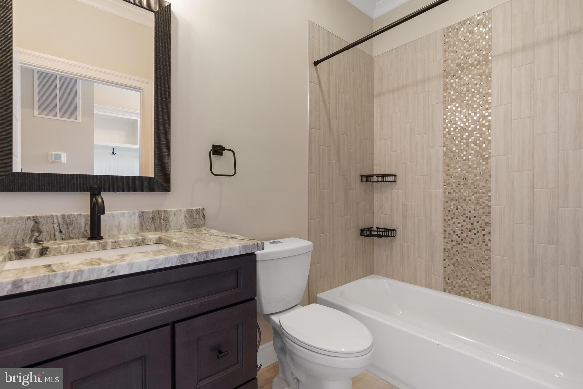 PIMMIT VIEW - Residential