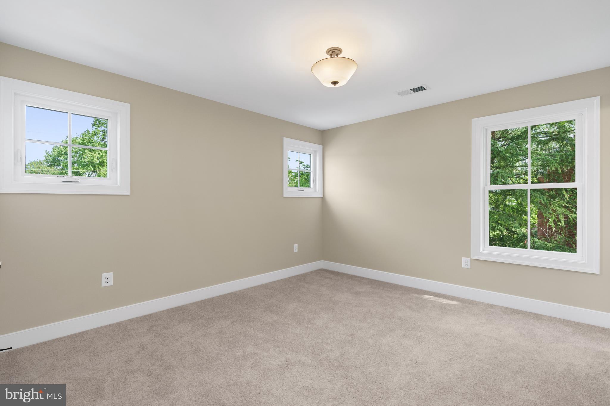 PIMMIT VIEW - Residential