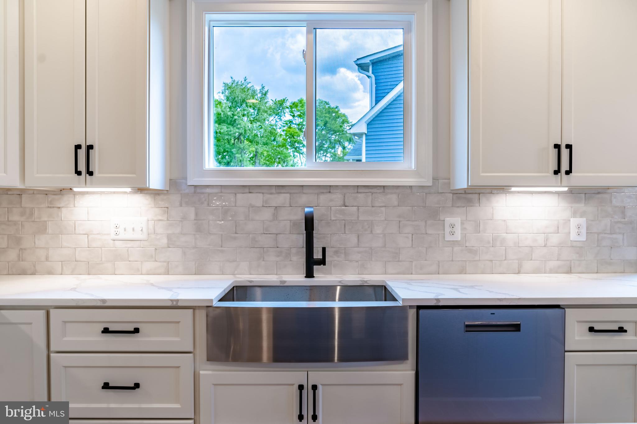 PIMMIT VIEW - Residential