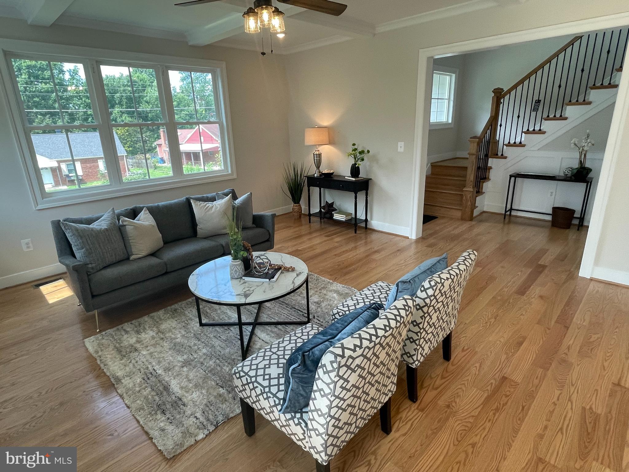 PIMMIT VIEW - Residential